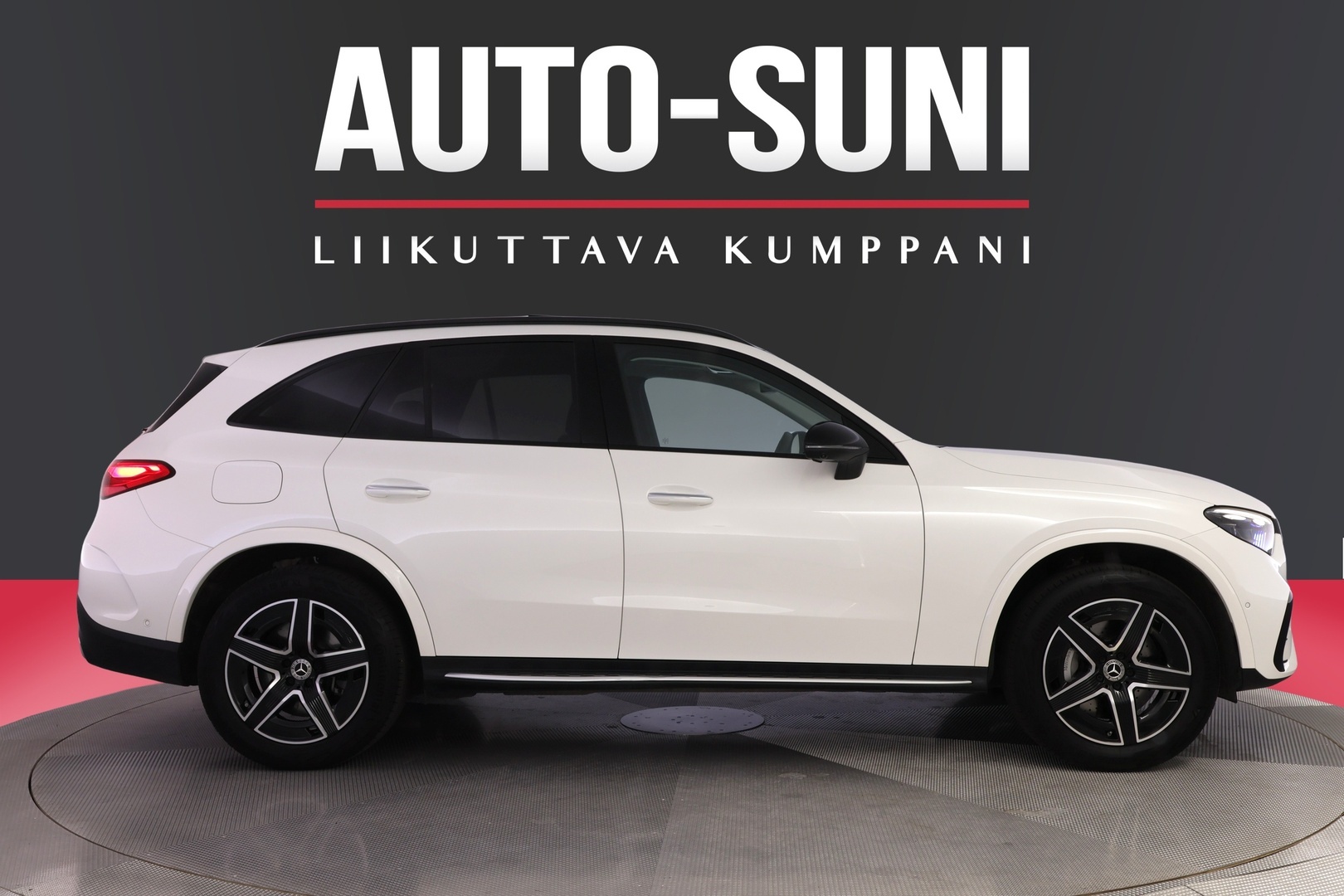 MERCEDES-BENZ GLC 2023