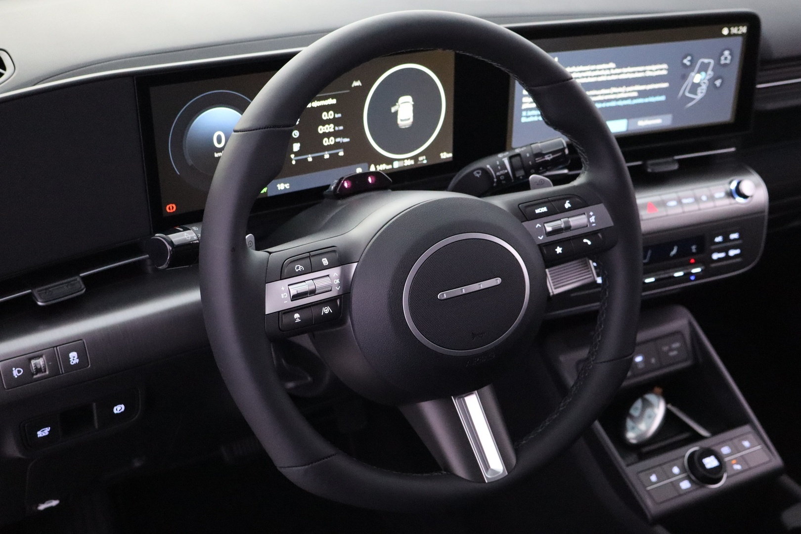 HYUNDAI KONA Electric 11