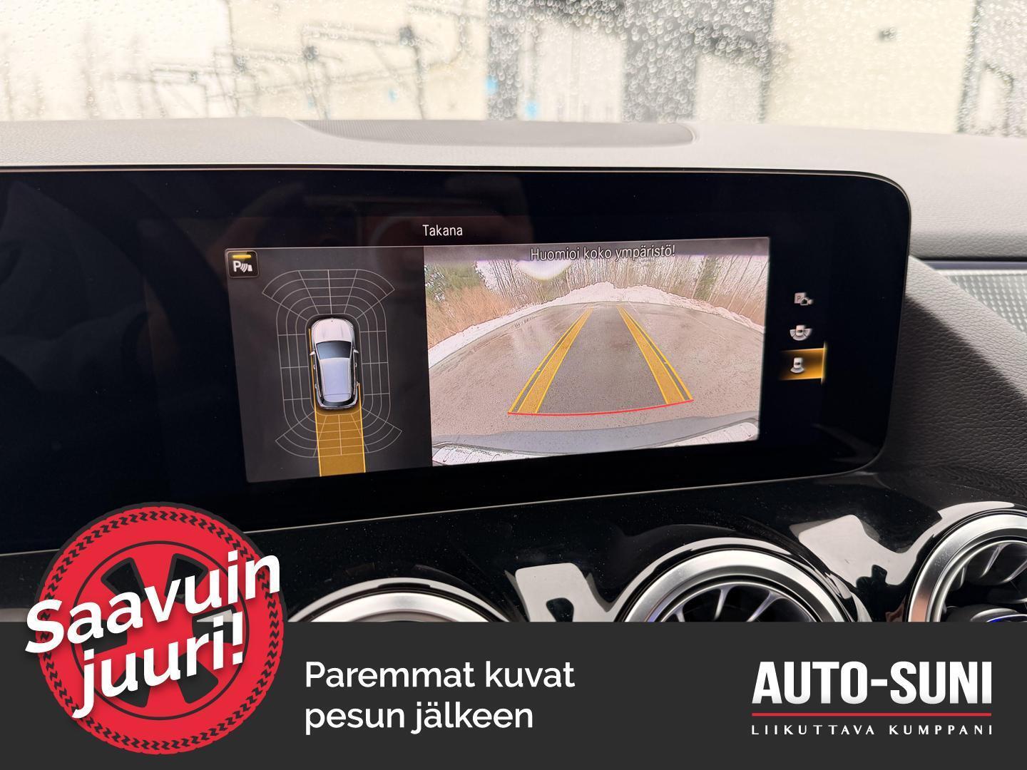 MERCEDES-BENZ EQA 2024