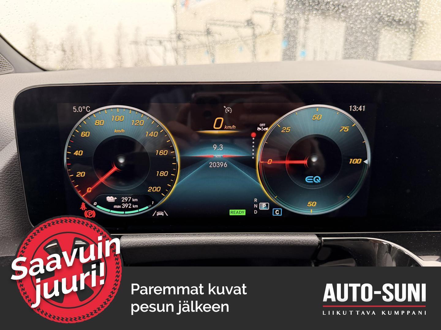 MERCEDES-BENZ EQA 2024