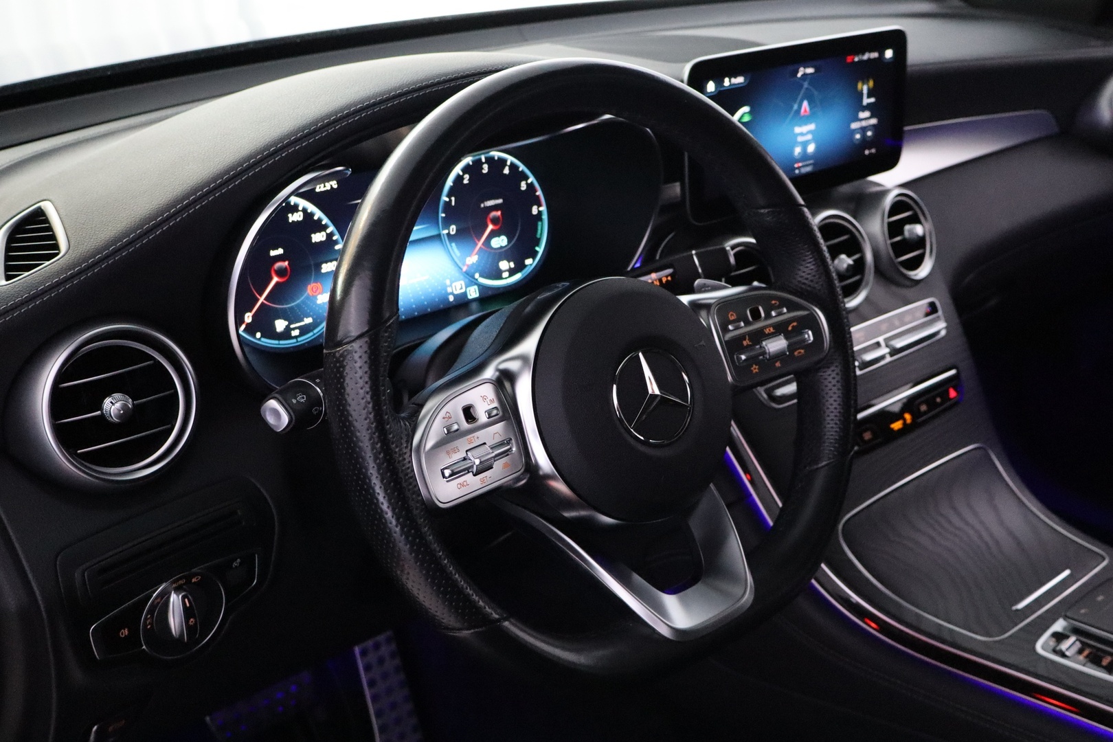 MERCEDES-BENZ GLC 2020