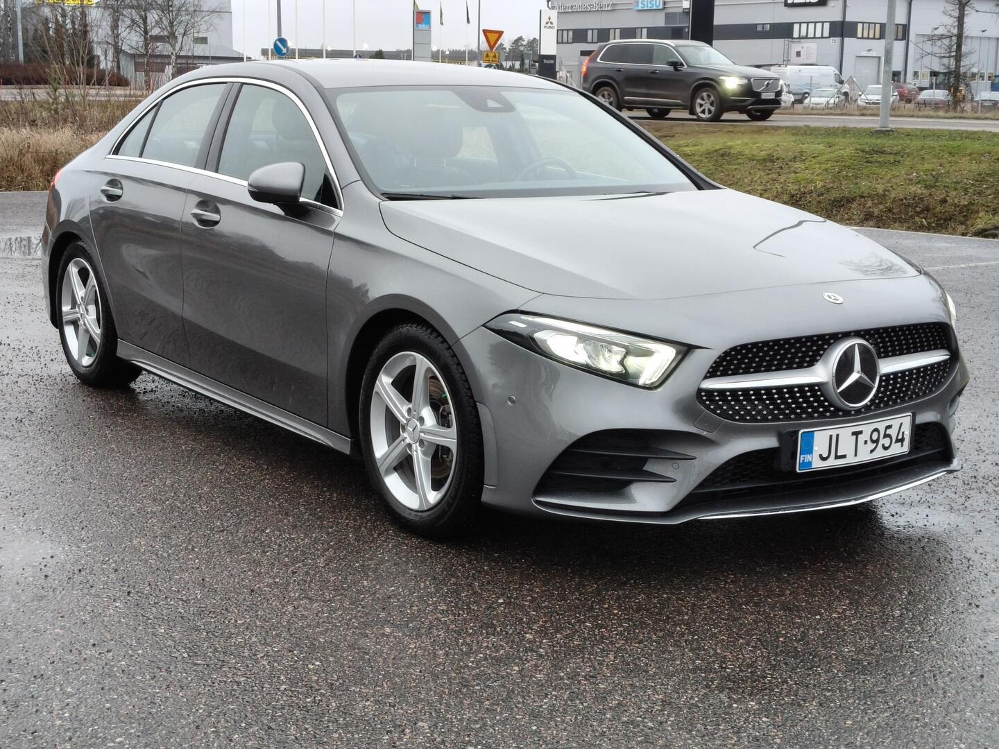 MERCEDES-BENZ A 2021