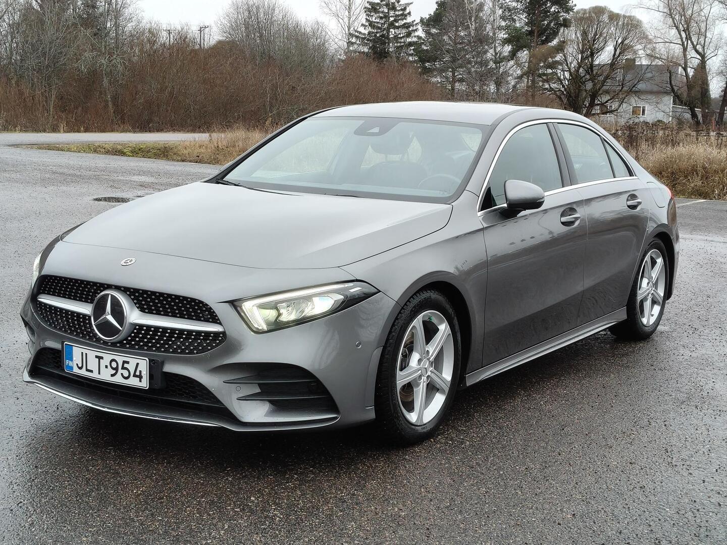 MERCEDES-BENZ A 2021