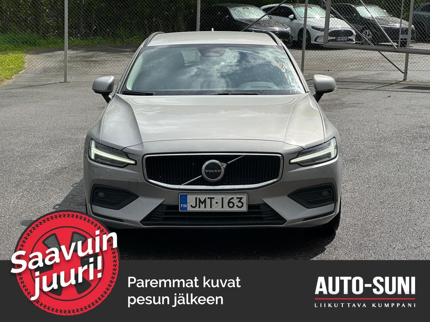 VOLVO V60 2023