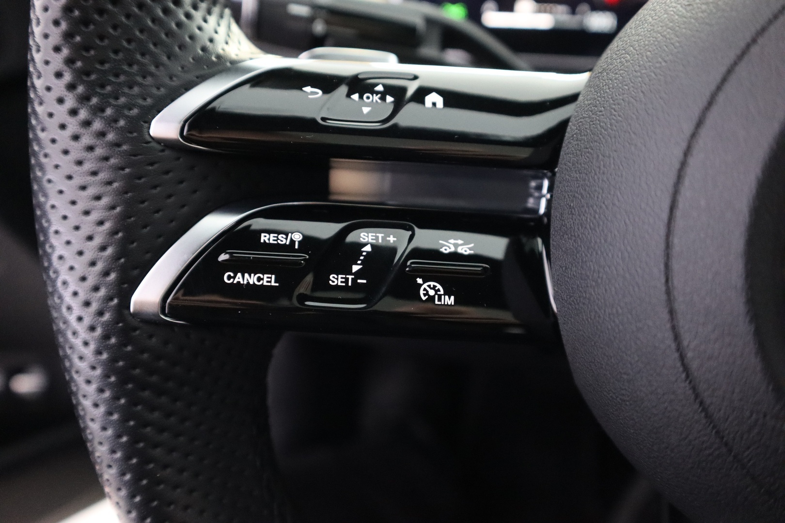 MERCEDES-BENZ C 2022