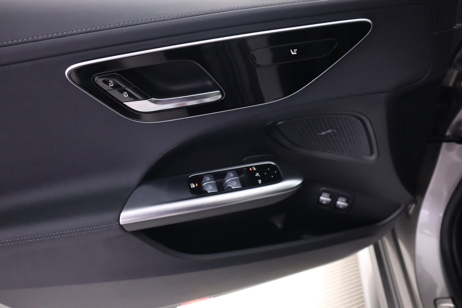 MERCEDES-BENZ C 2022