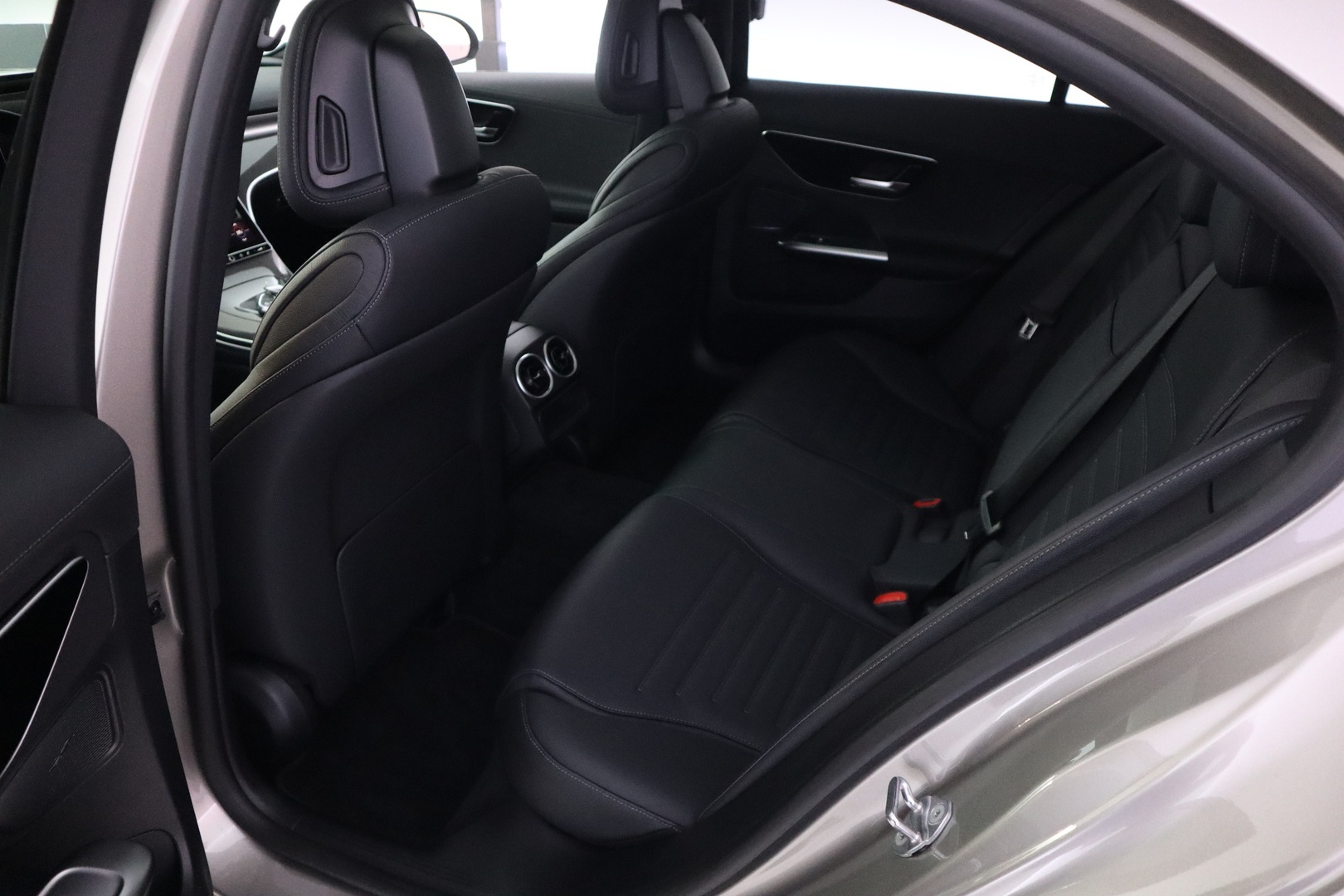 MERCEDES-BENZ C 2022