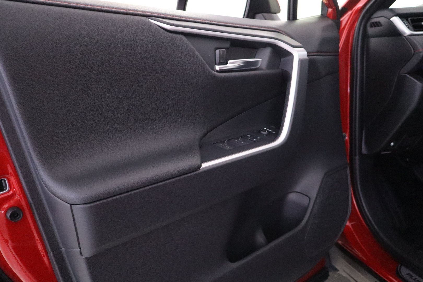 TOYOTA RAV4 Plug-in 2025