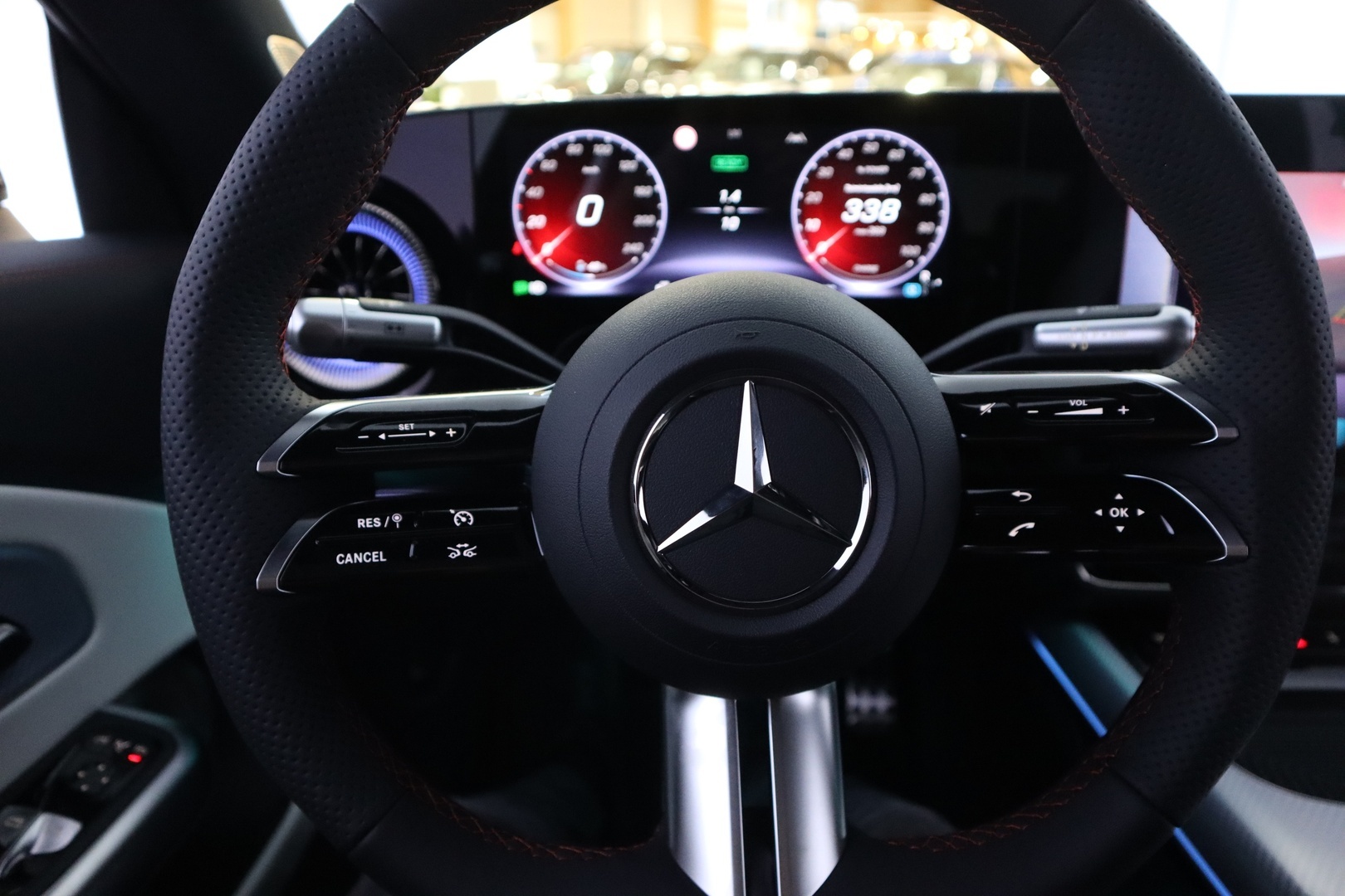 MERCEDES-BENZ CLA 2025