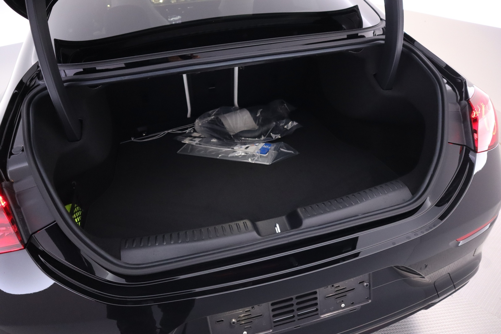 MERCEDES-BENZ CLA 2025