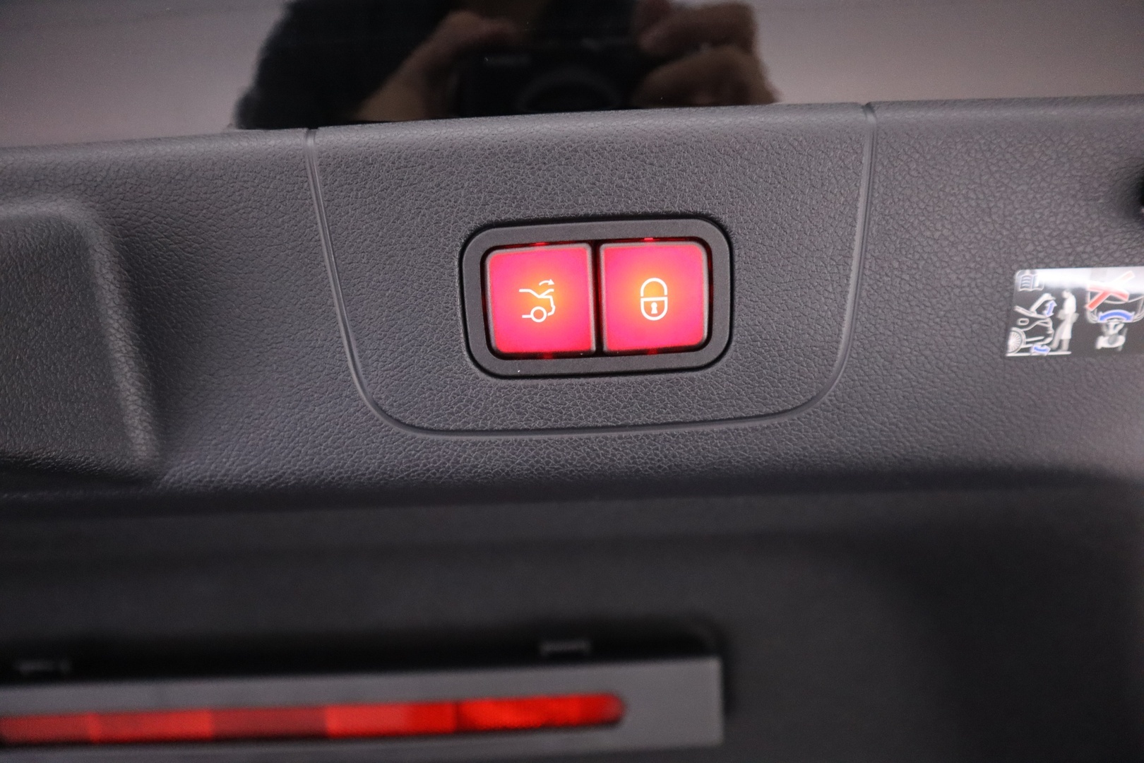 MERCEDES-BENZ CLA 2025