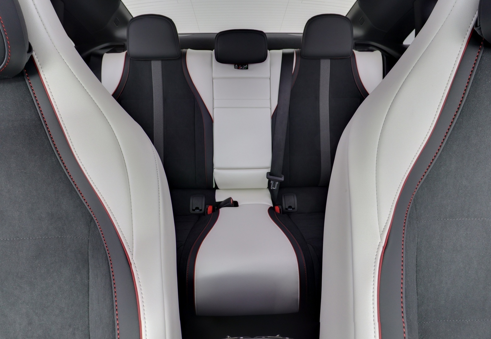 MERCEDES-BENZ CLA 2025