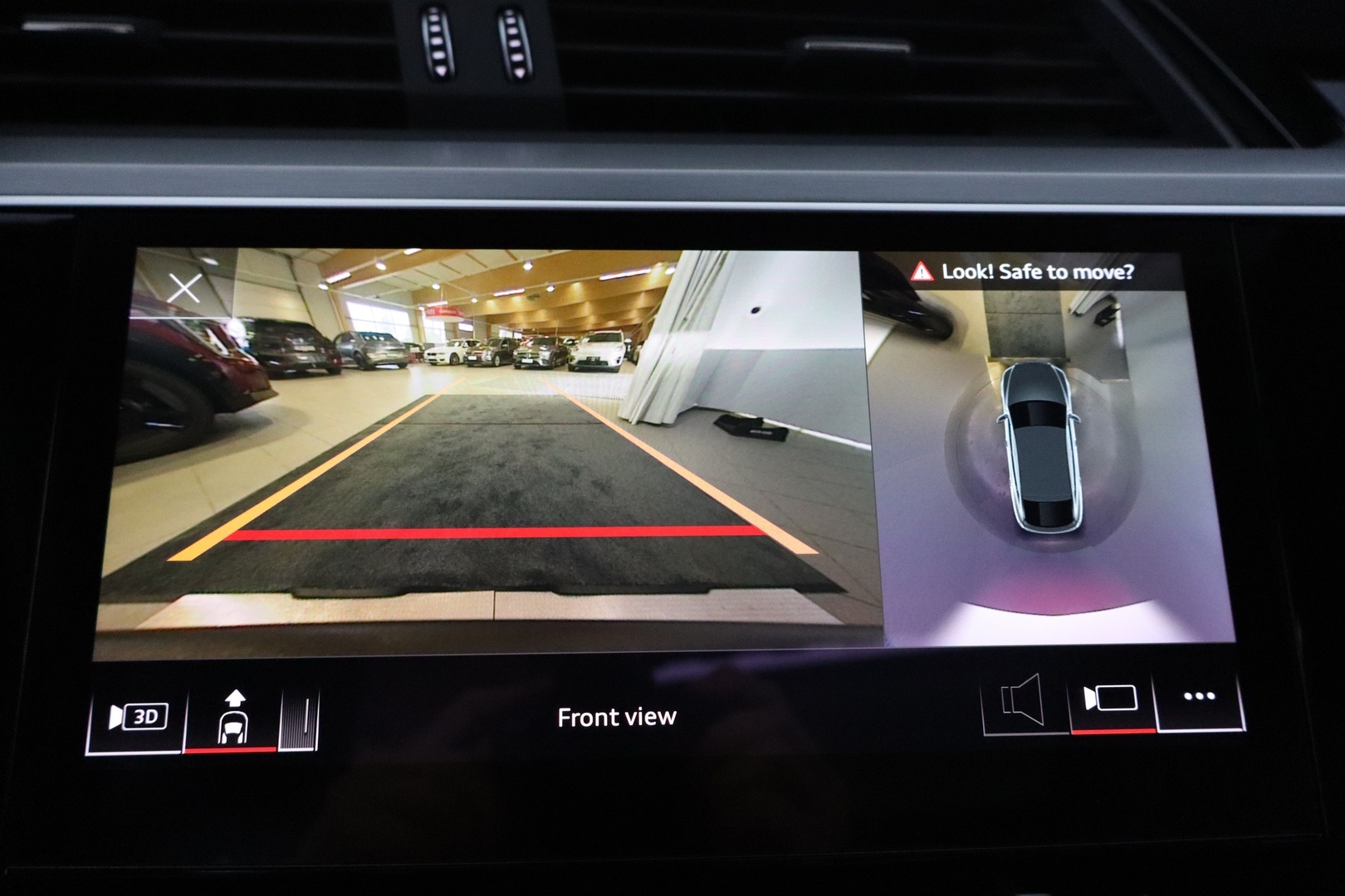 AUDI e-tron 14