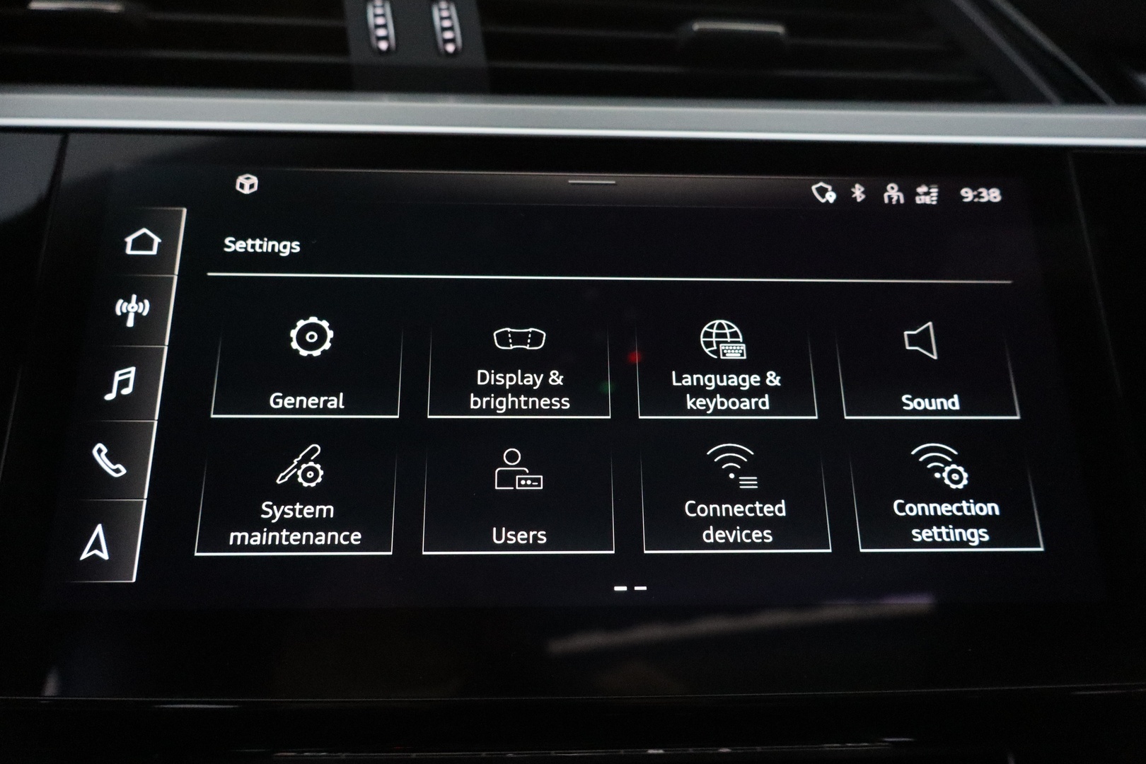 AUDI e-tron 18