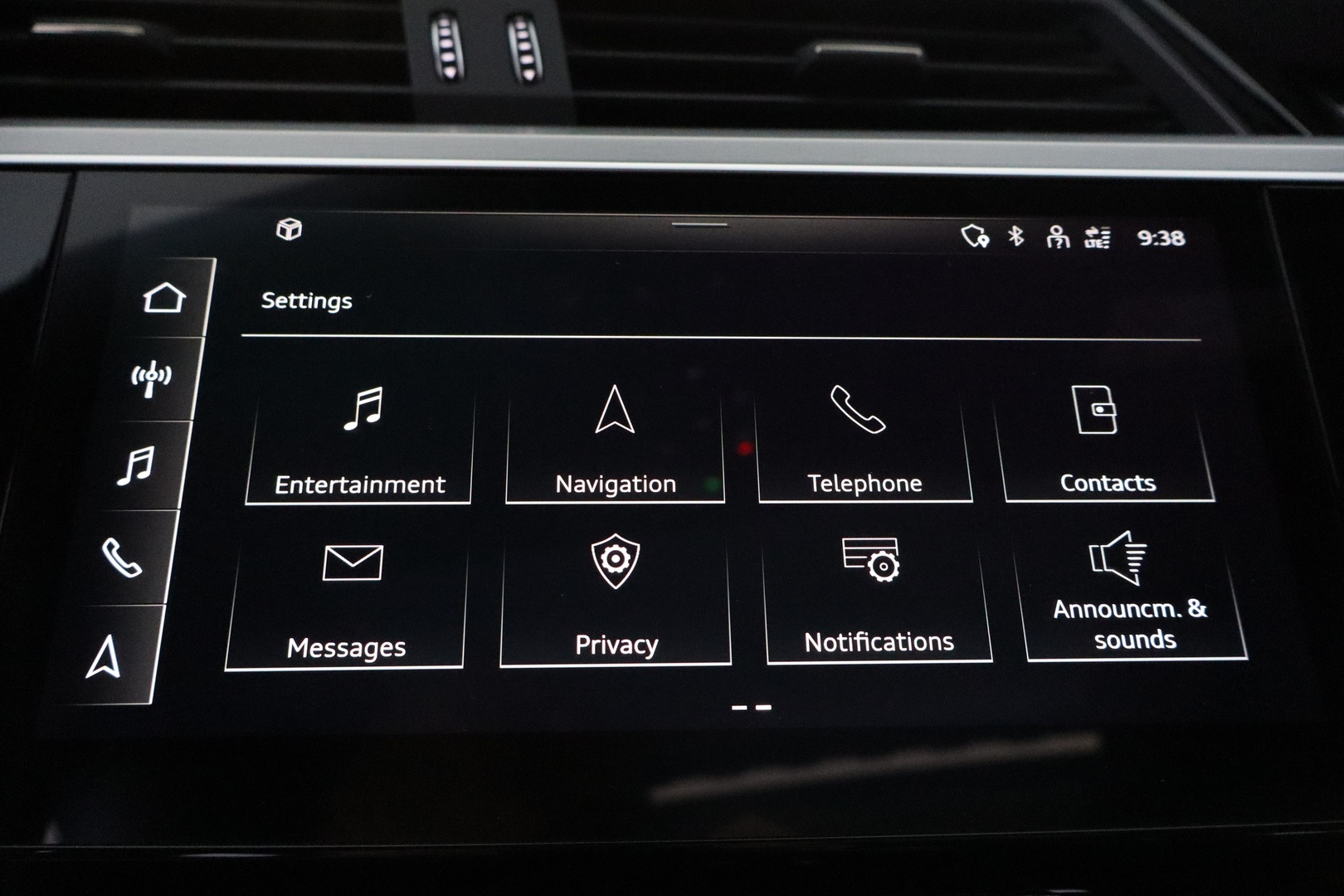 AUDI e-tron 19