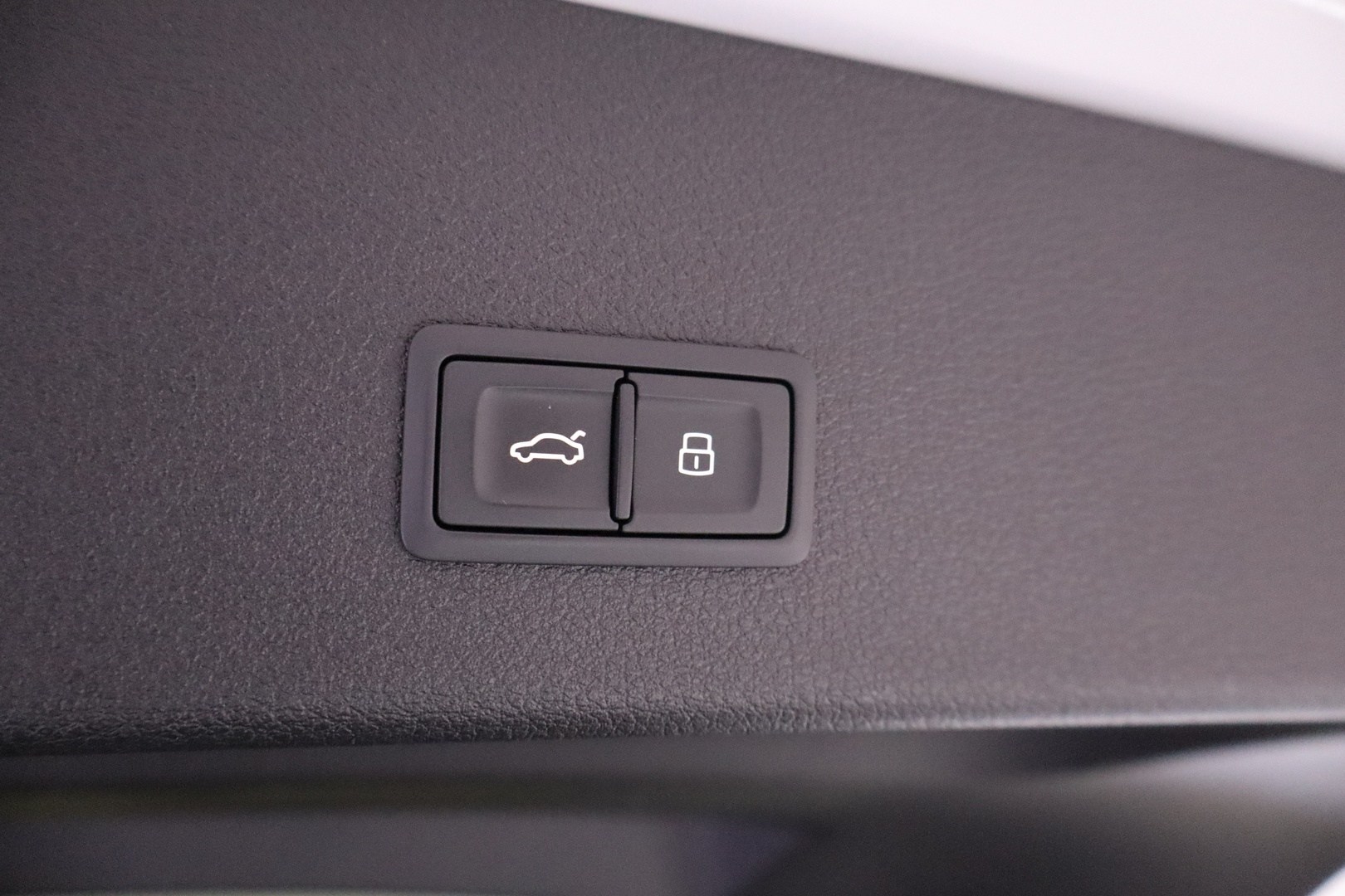 AUDI e-tron 27