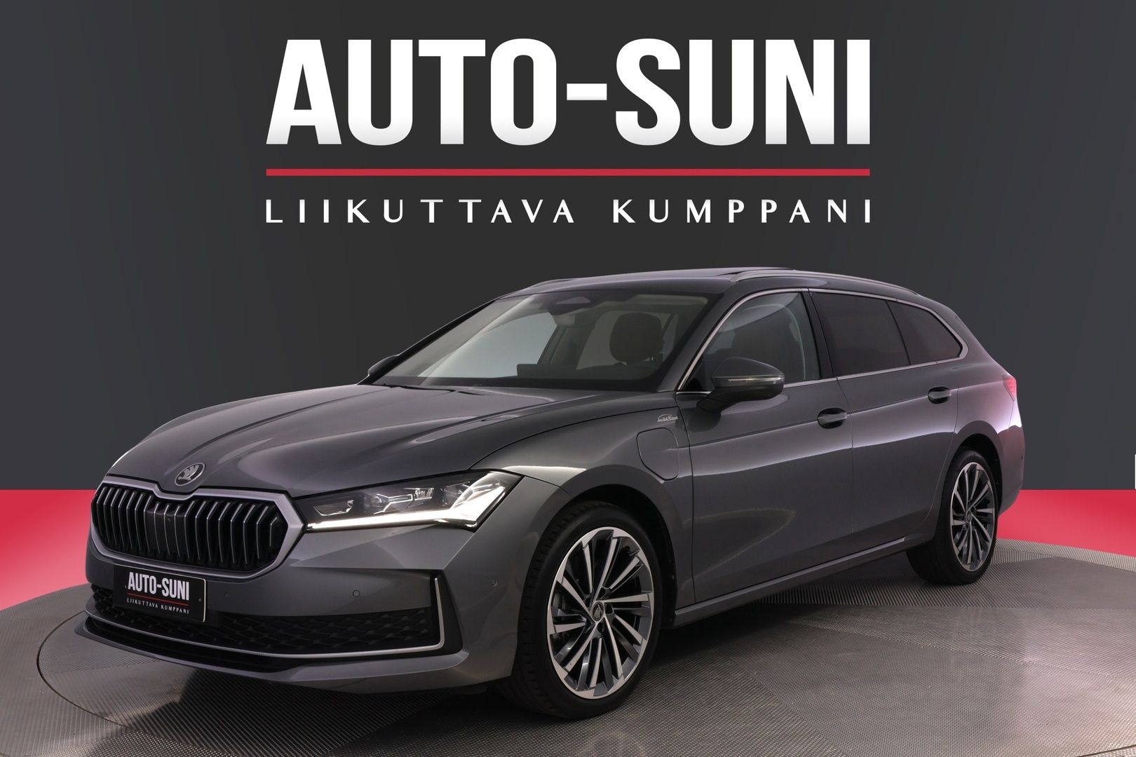 SKODA Superb 2025