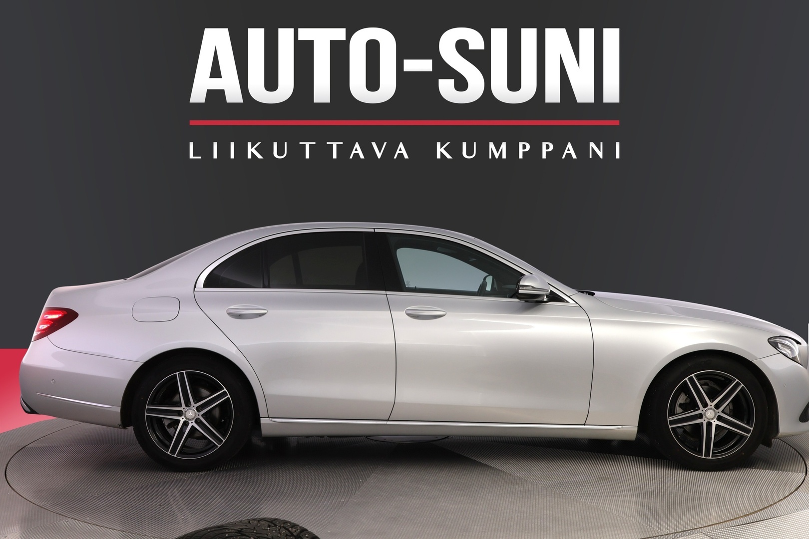 MERCEDES-BENZ E 2017