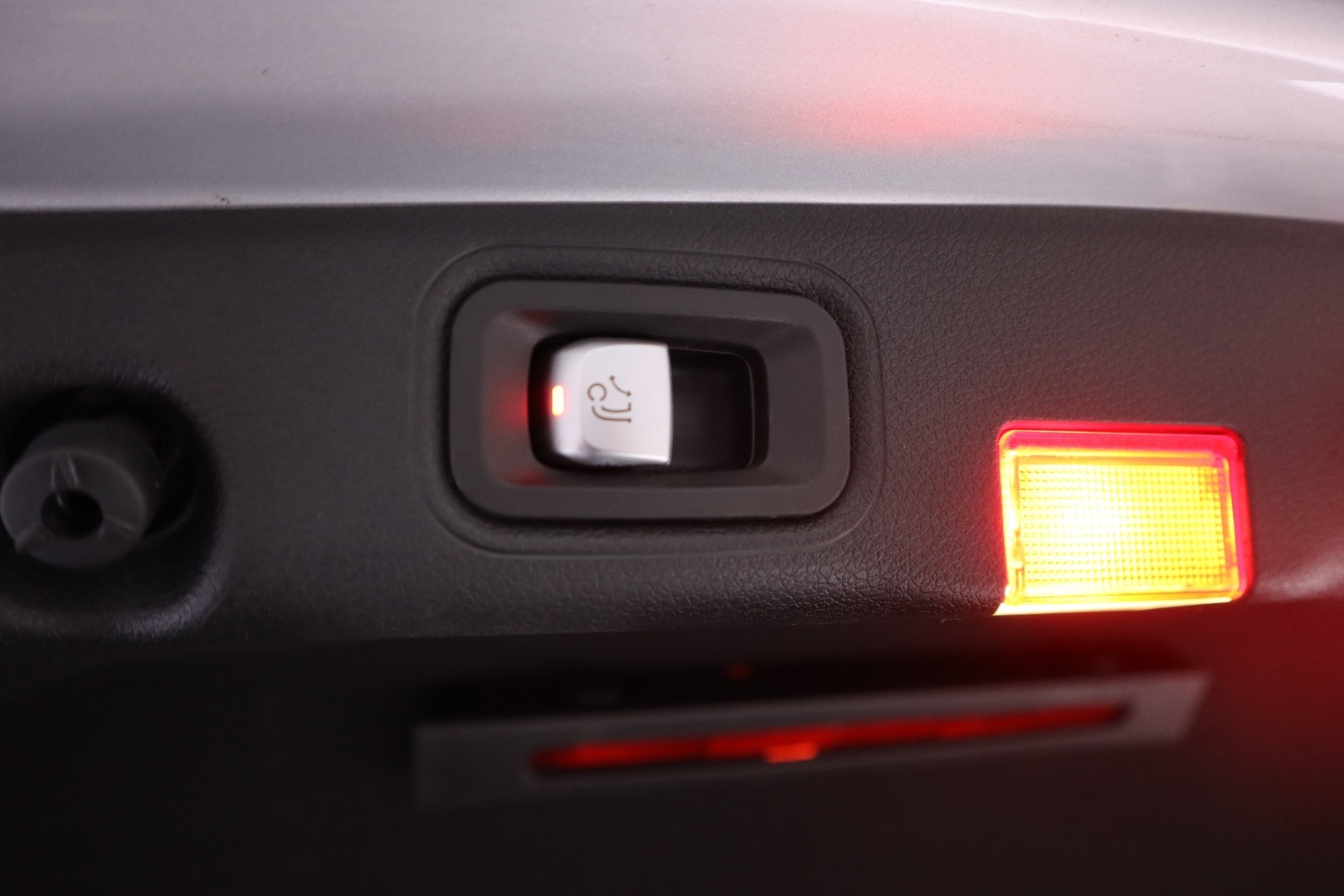 MERCEDES-BENZ E 2017