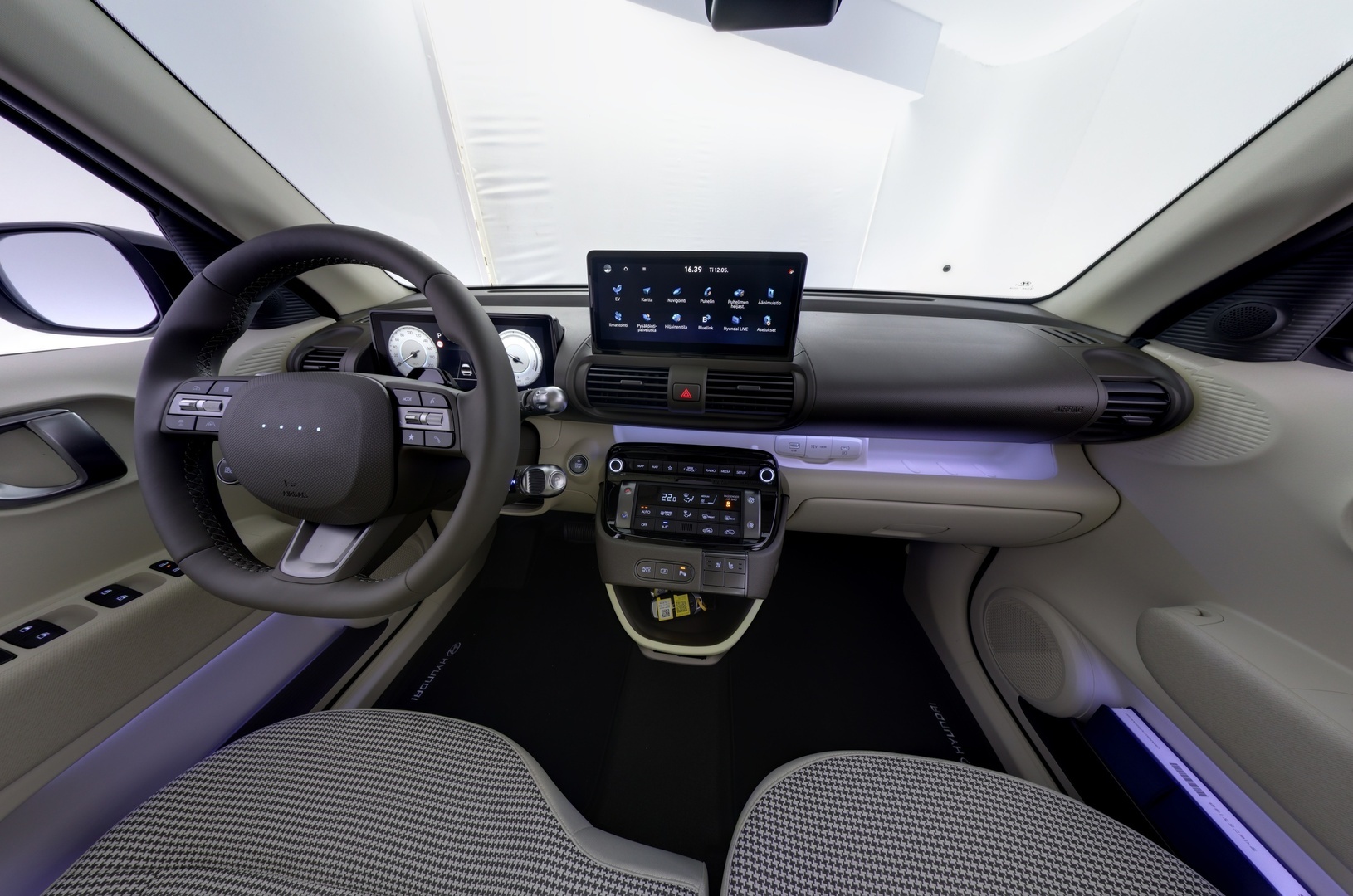 HYUNDAI INSTER 2026