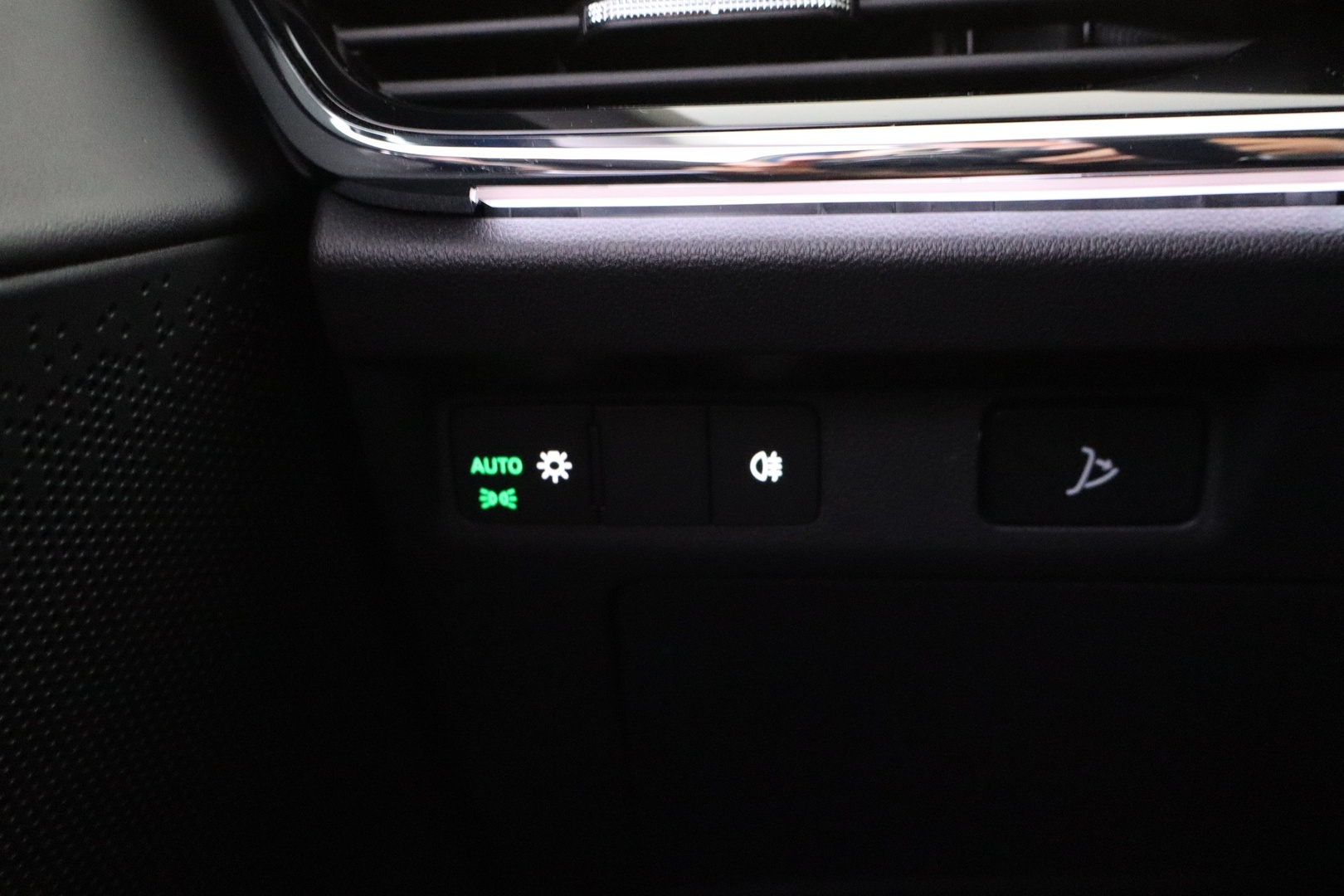 SKODA Enyaq 2023