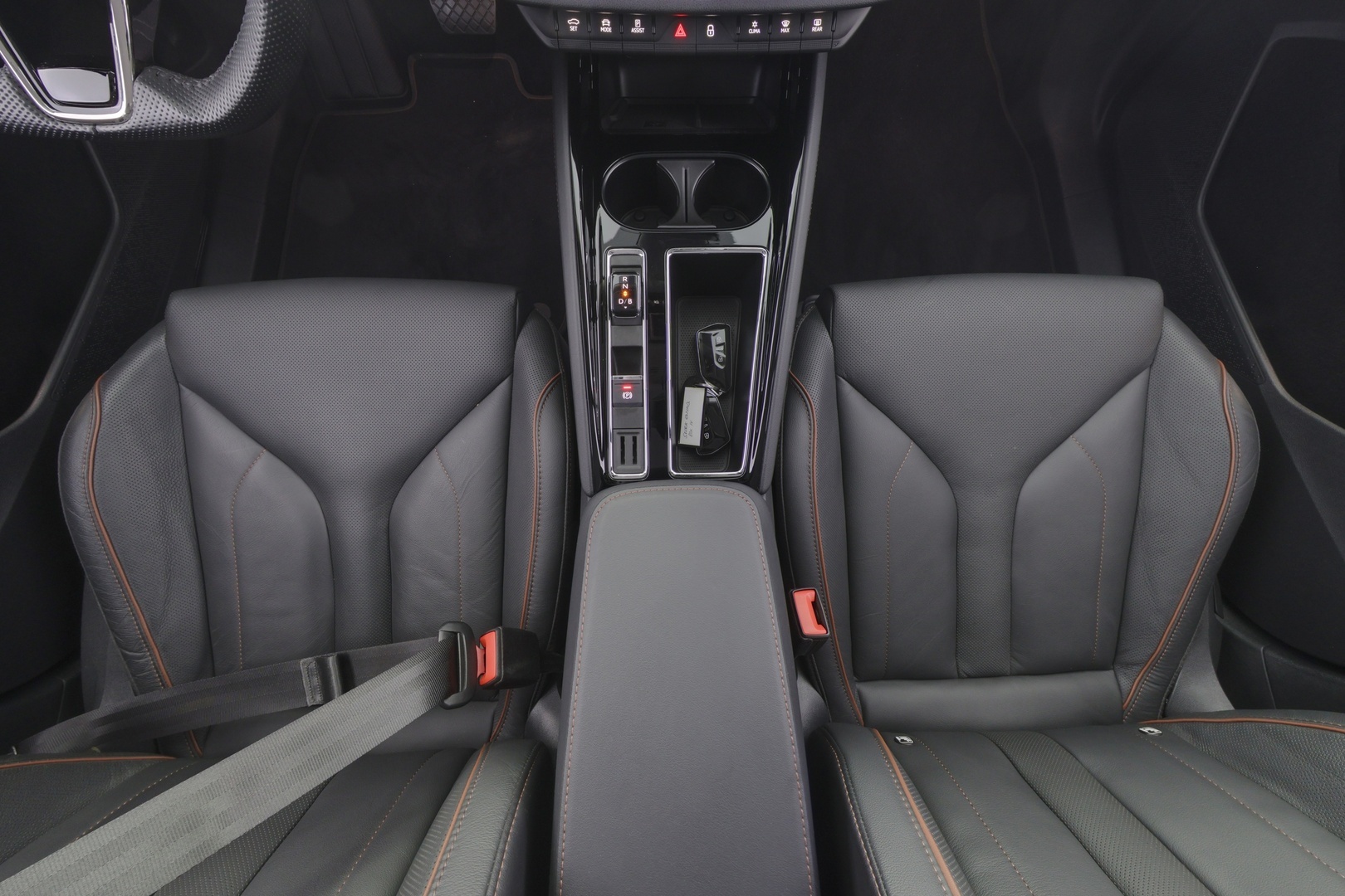 SKODA Enyaq 2023