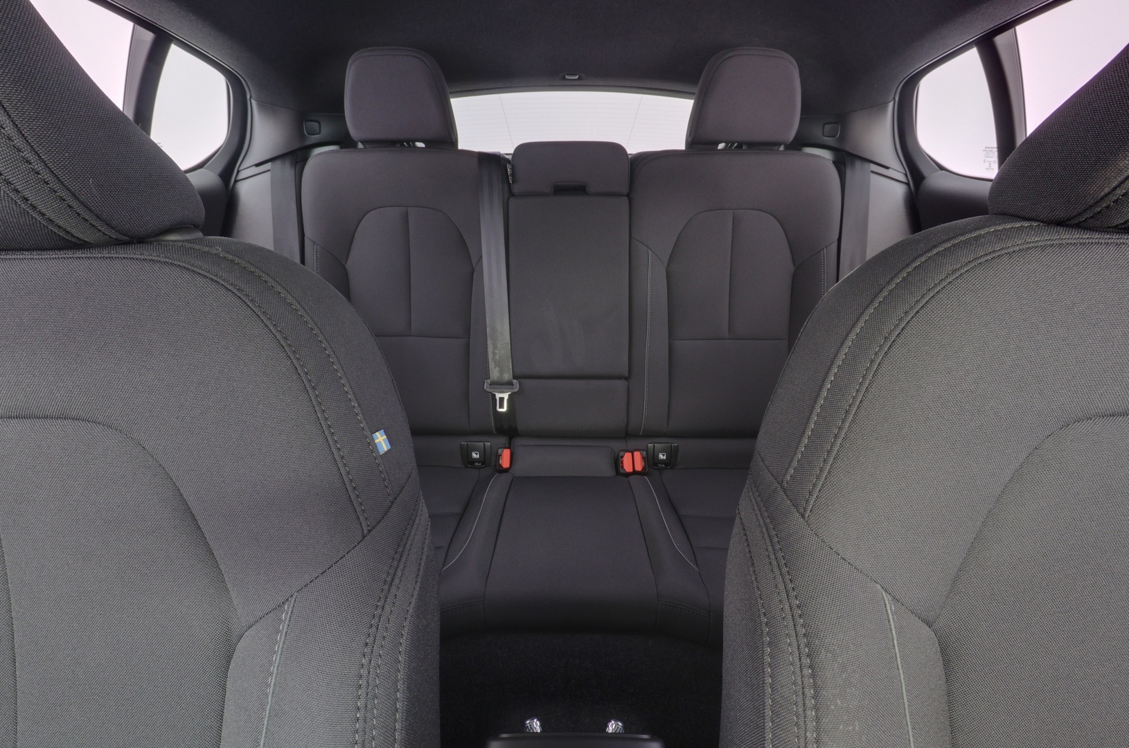 VOLVO C40 8