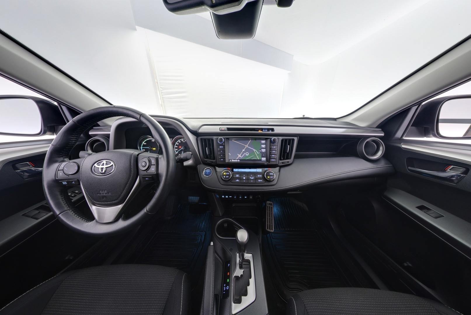 TOYOTA RAV4 2018