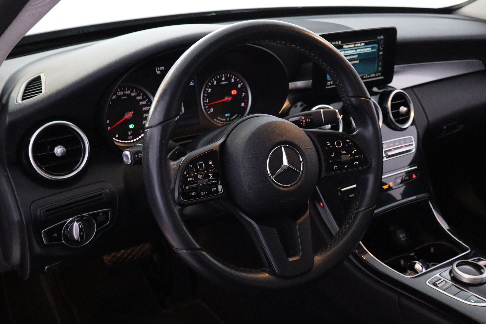 MERCEDES-BENZ C 2019