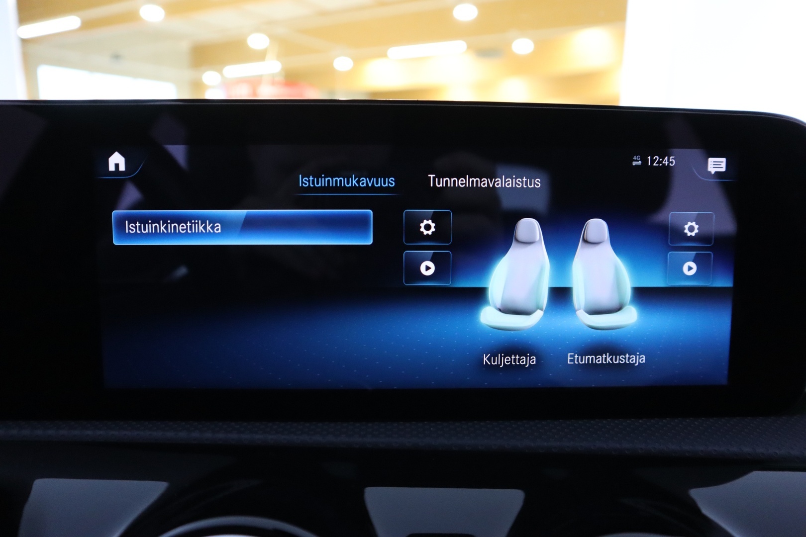 MERCEDES-BENZ A 2020