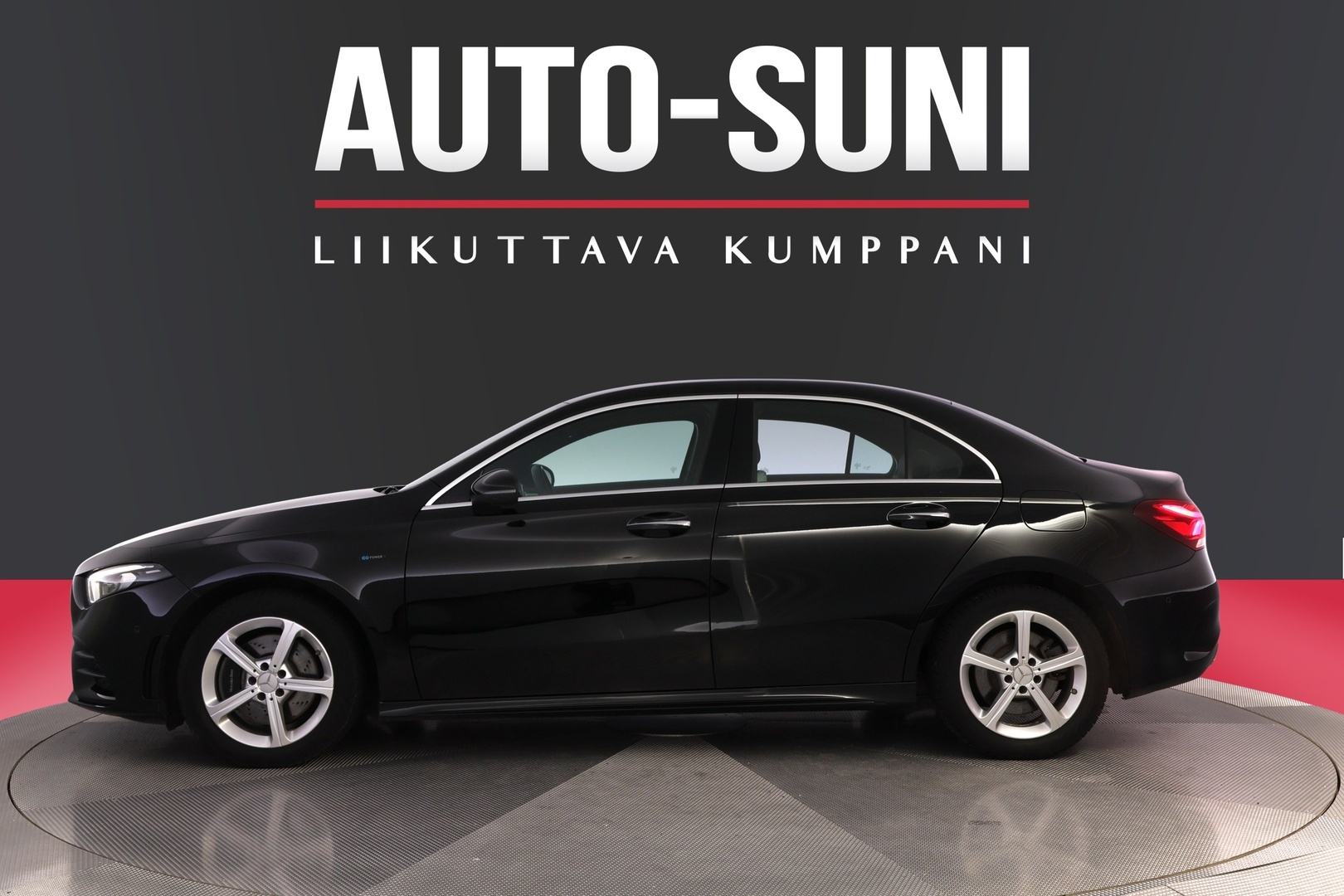 MERCEDES-BENZ A 2020