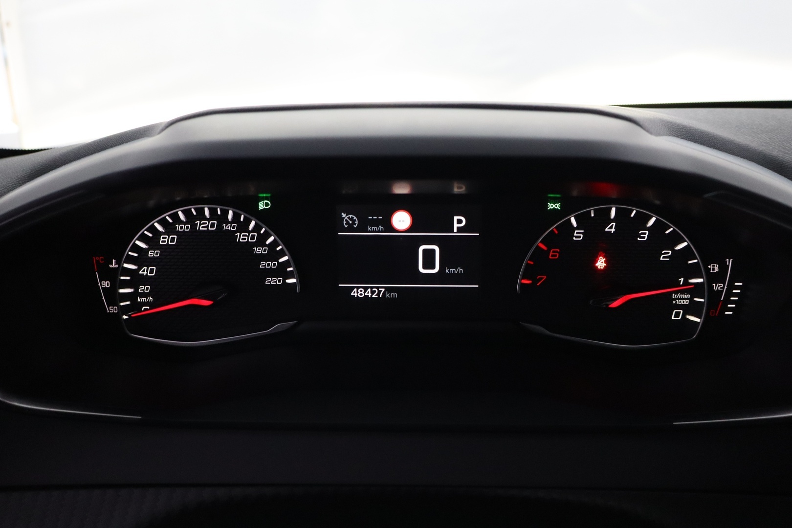 PEUGEOT 208 2020