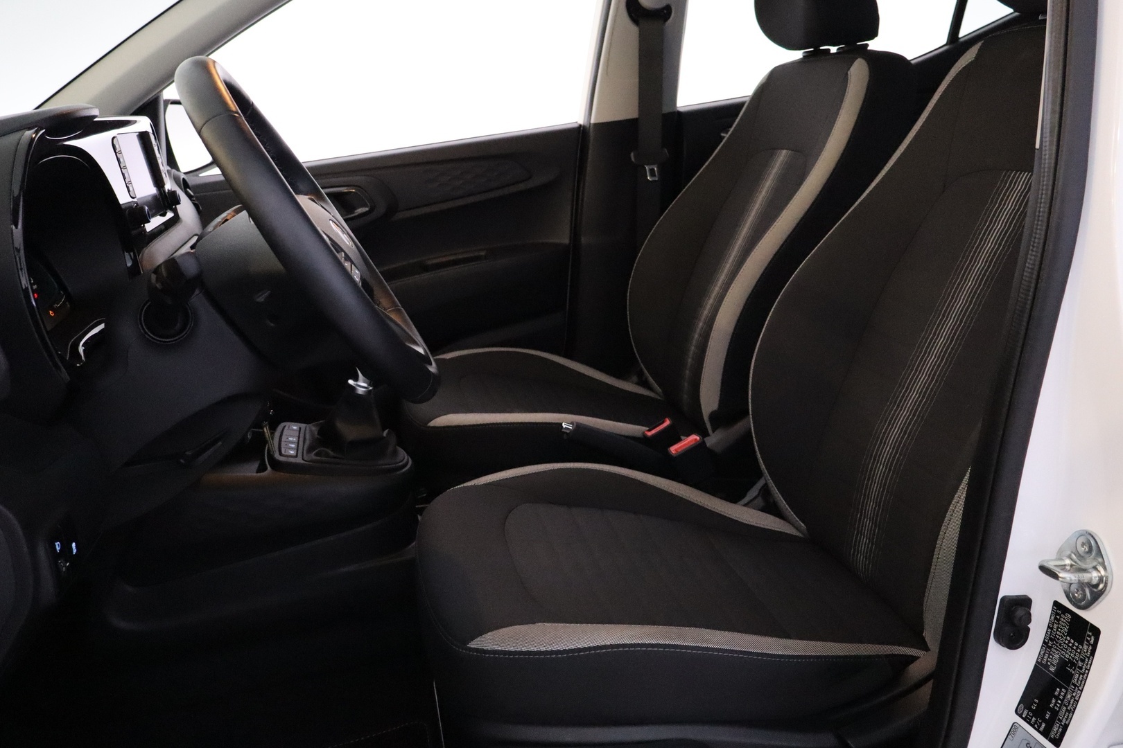 HYUNDAI i10 2025