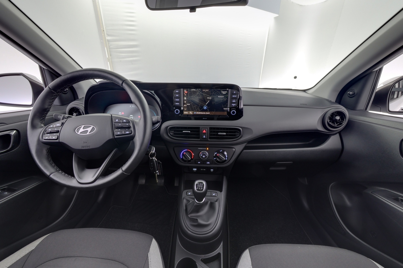 HYUNDAI i10 2025
