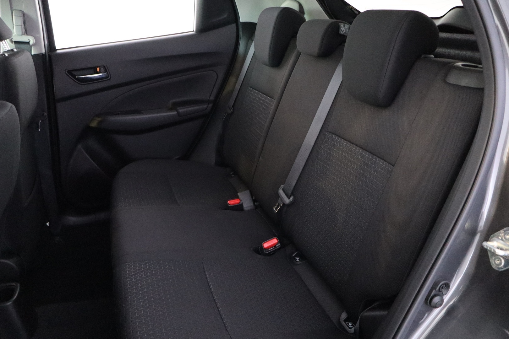 SUZUKI Swift 2024