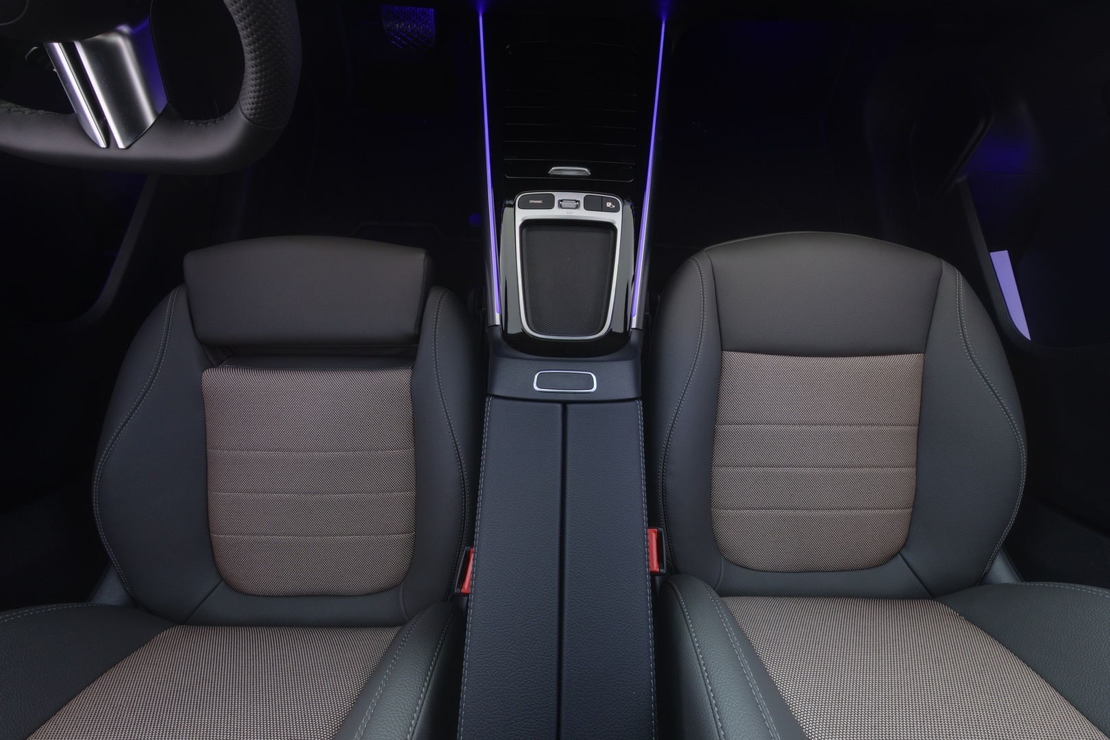 MERCEDES-BENZ EQA 2026