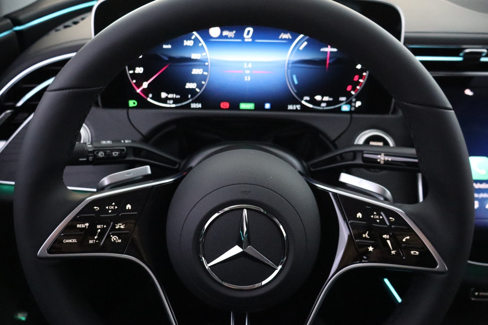 MERCEDES-BENZ E 2026