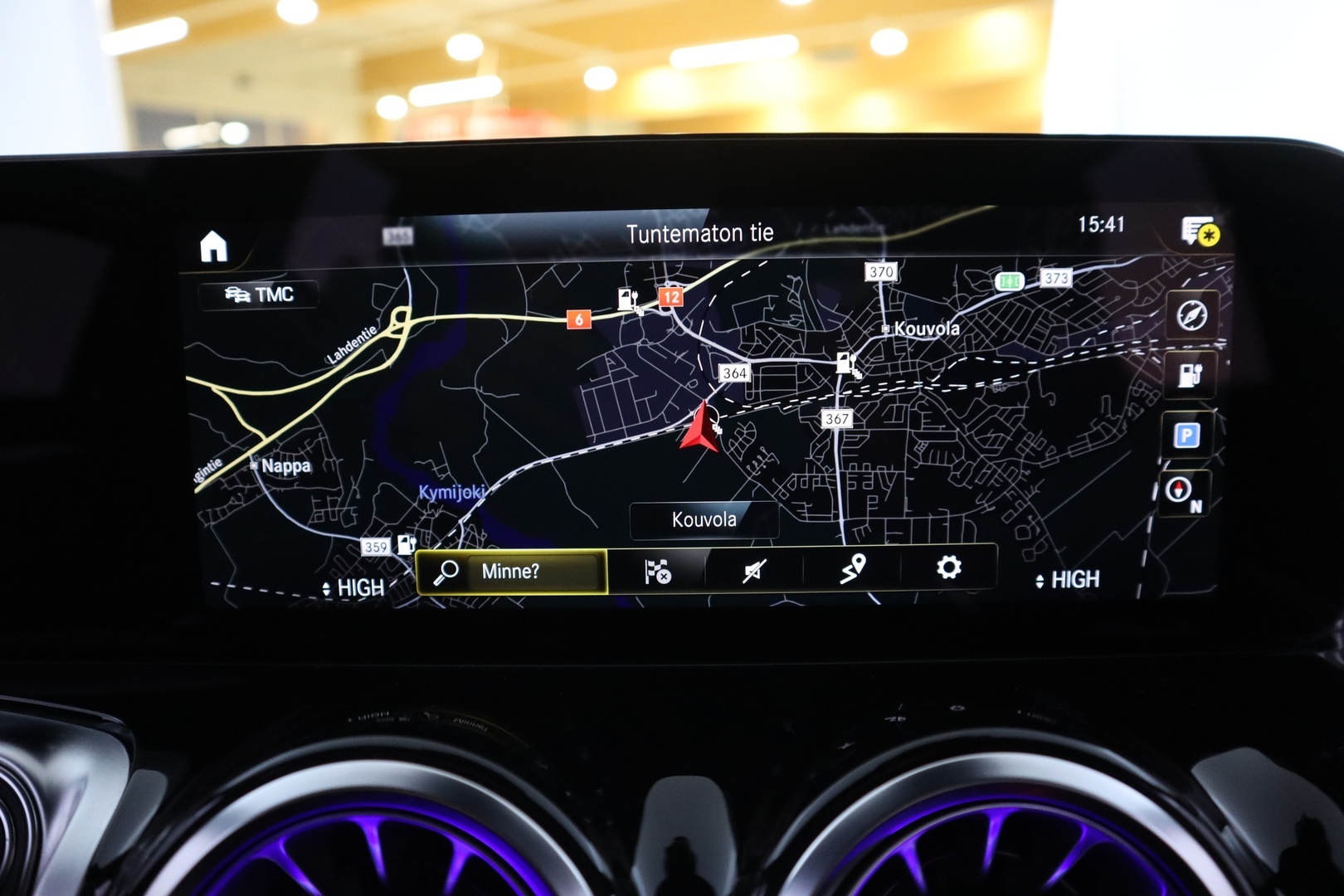 MERCEDES-BENZ EQB 2023