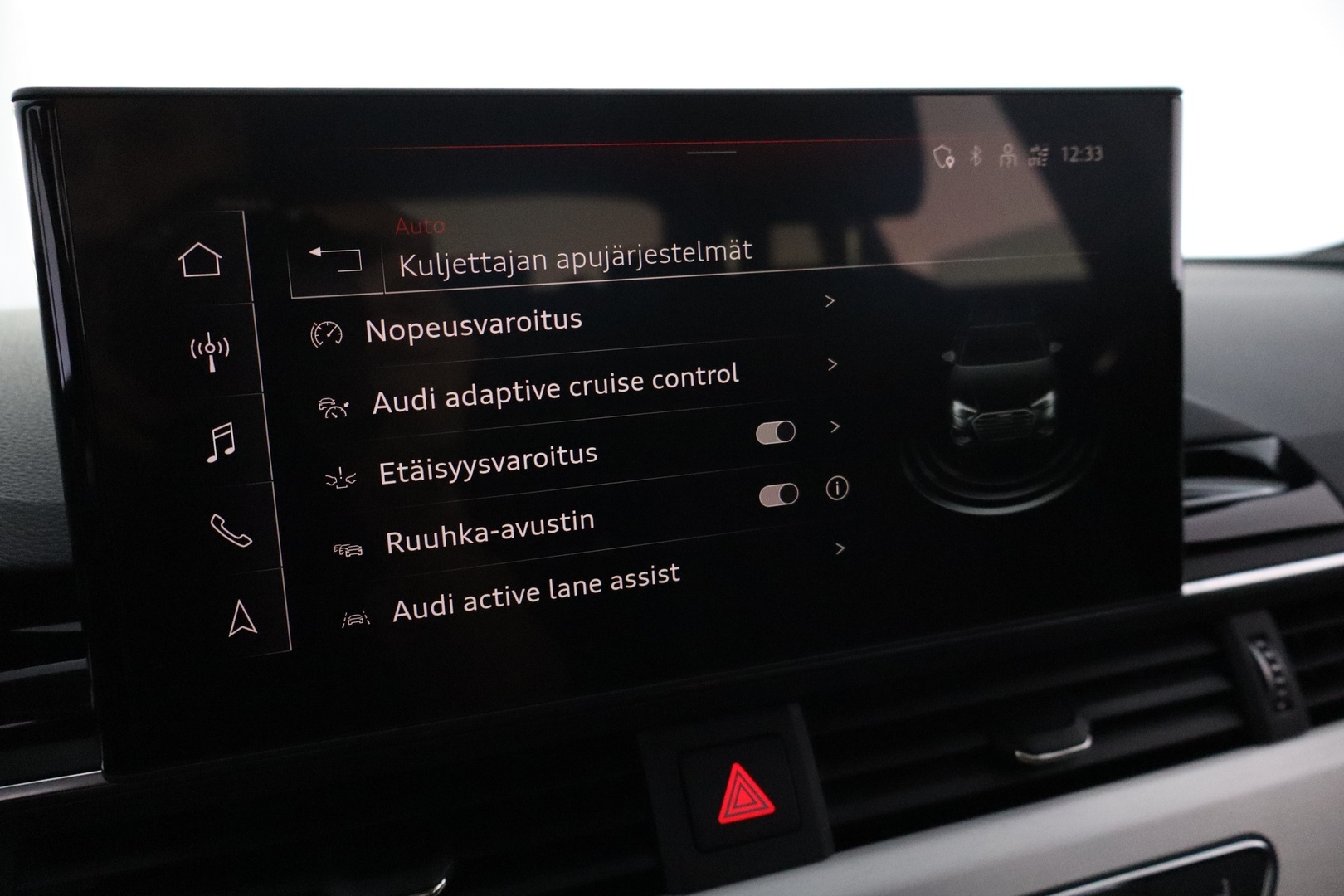 AUDI A4 2023