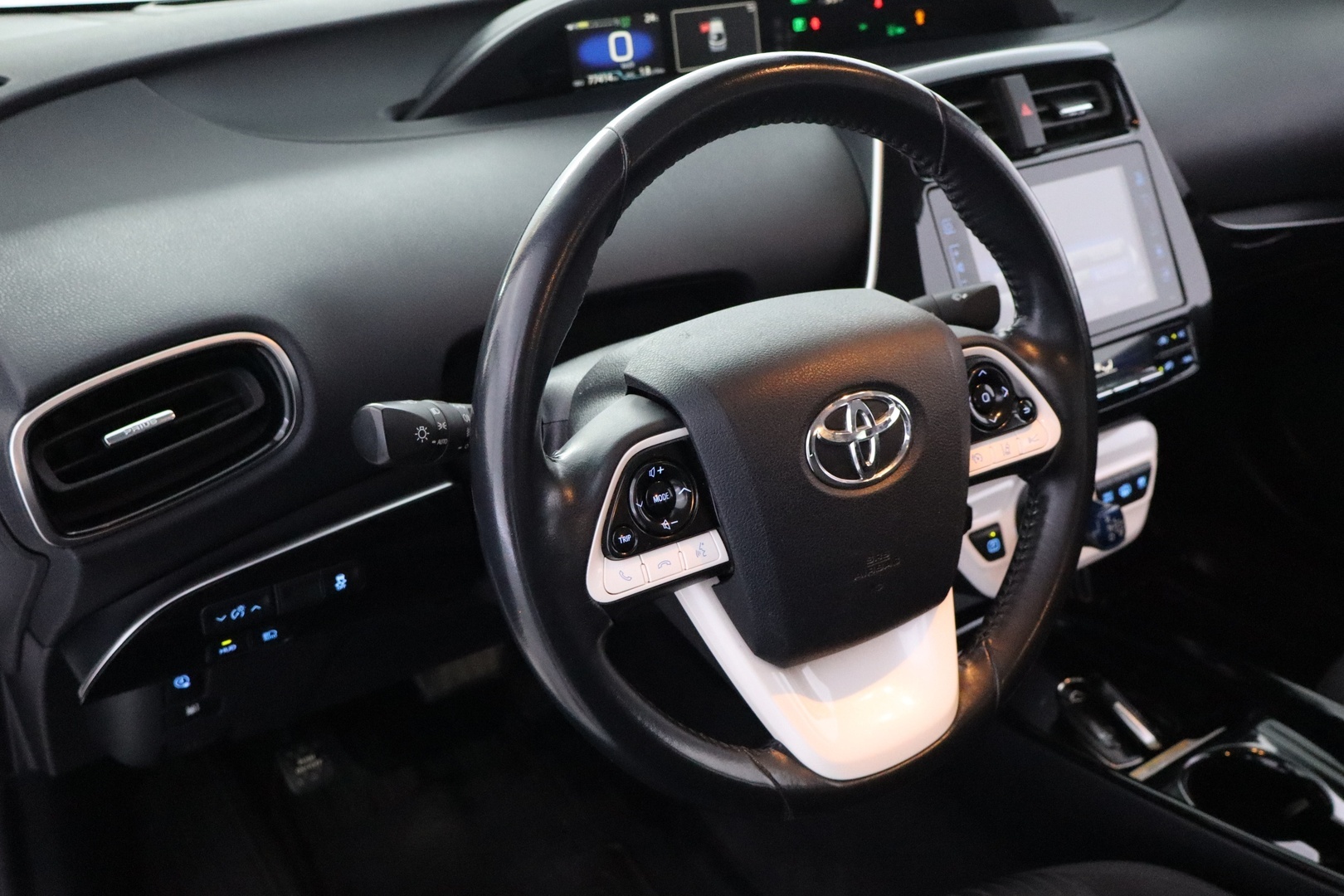 TOYOTA Prius 2019