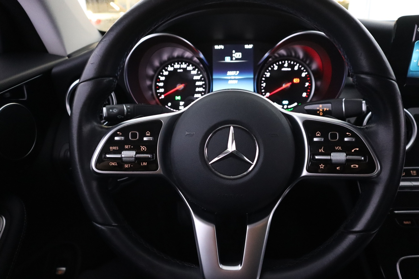 MERCEDES-BENZ C 2021