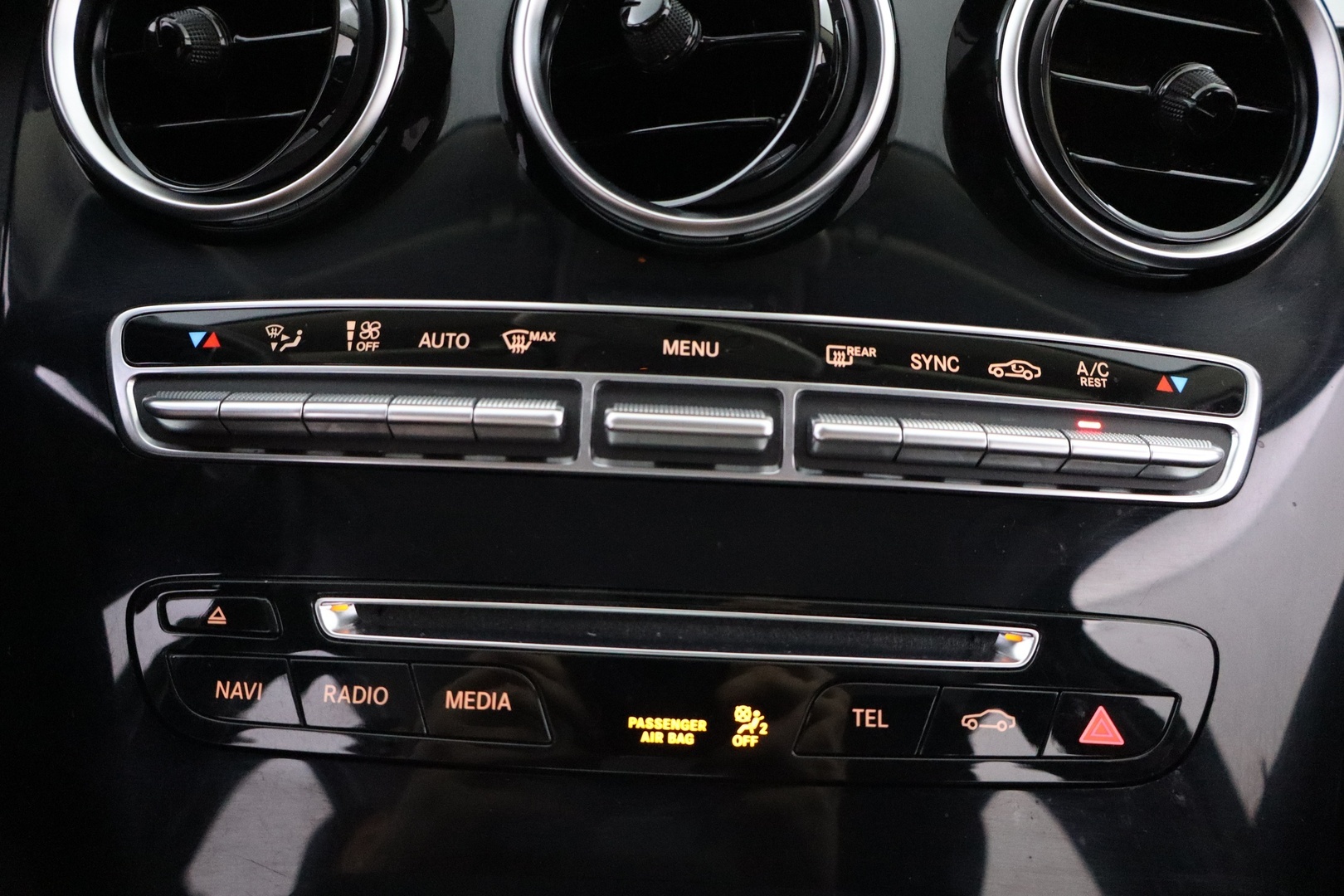 MERCEDES-BENZ C 19