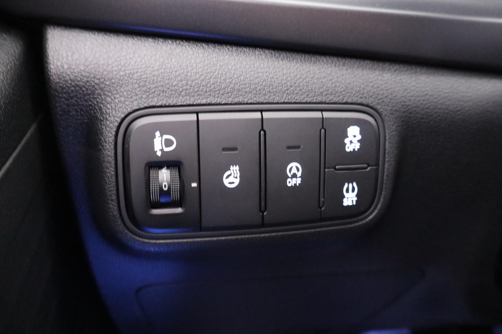 HYUNDAI BAYON Cross 18