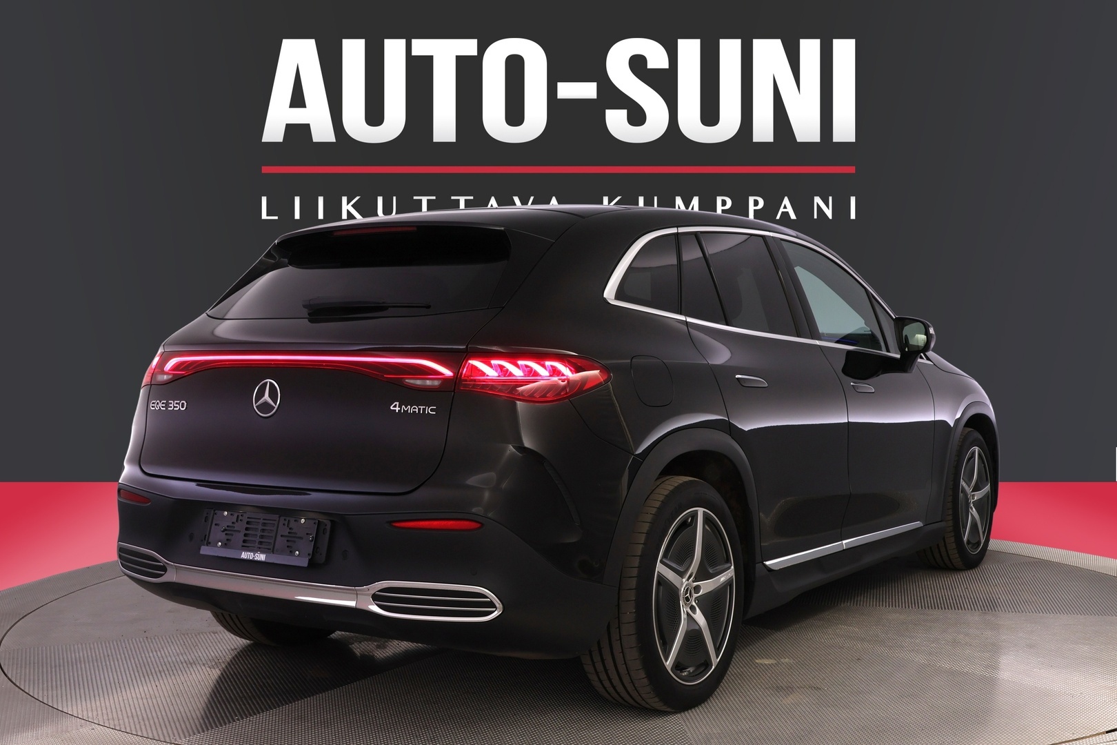 MERCEDES-BENZ EQE SUV 3