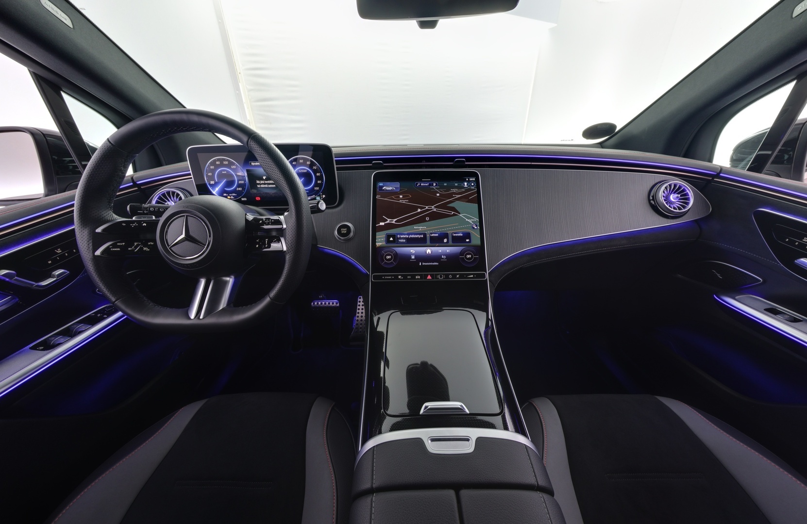 MERCEDES-BENZ EQE SUV 7