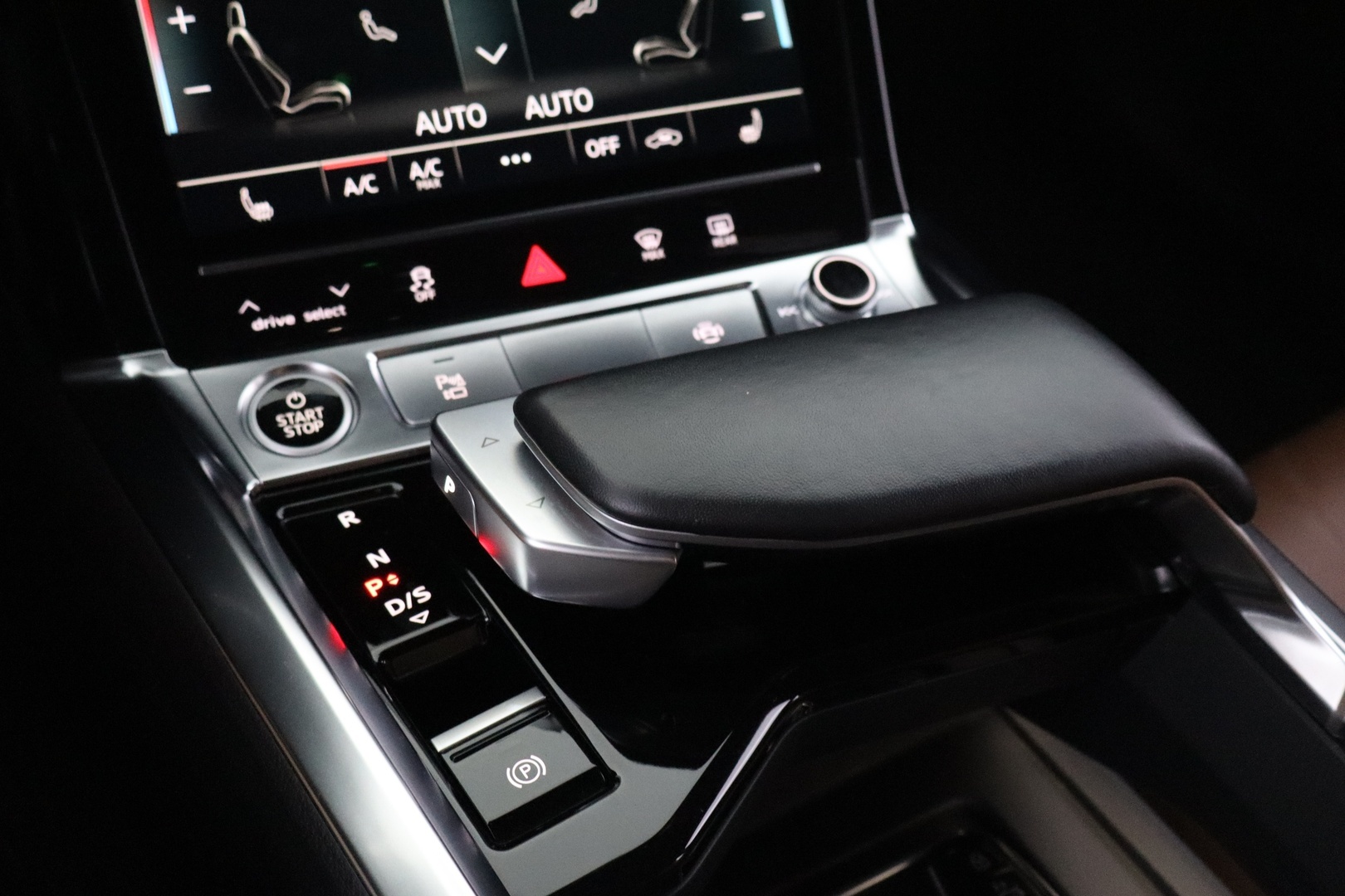 AUDI e-tron 2023