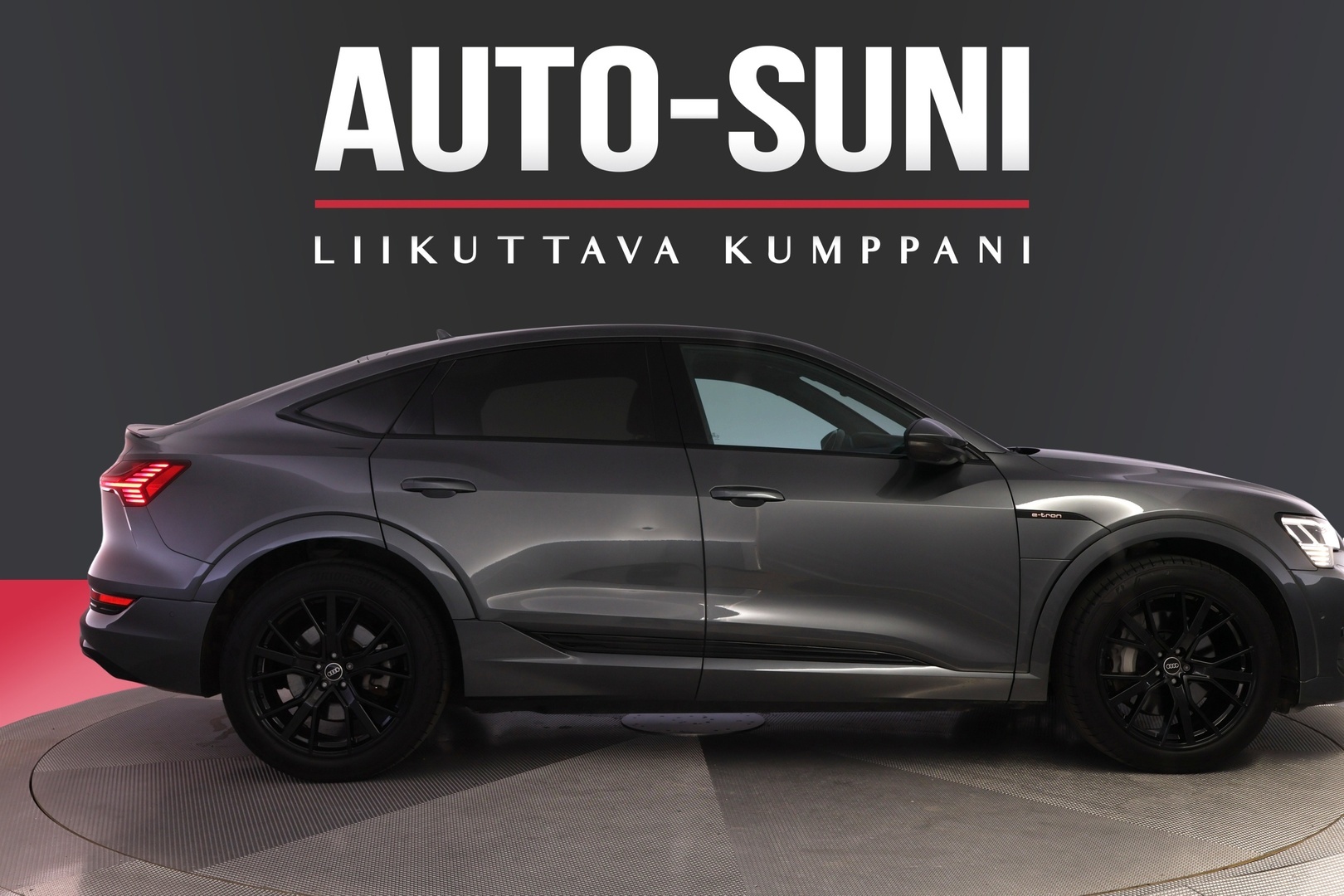 AUDI e-tron 2023