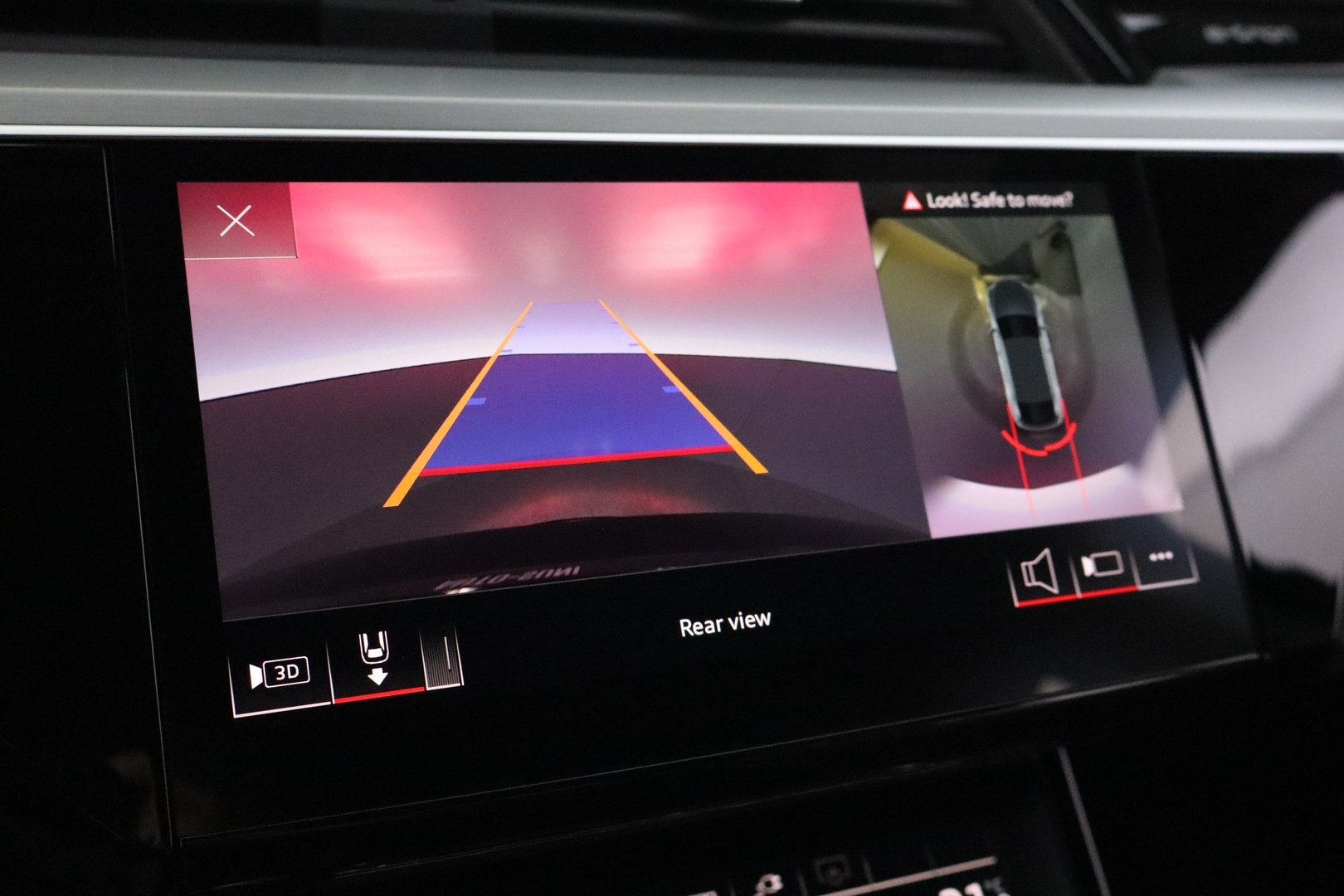 AUDI e-tron 2023