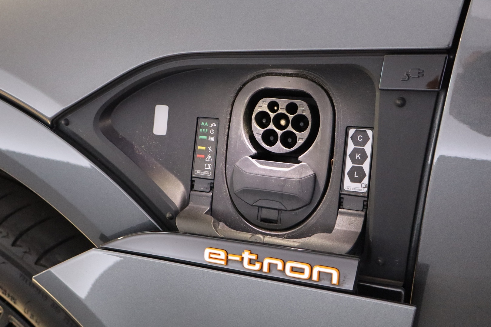 AUDI e-tron 2023
