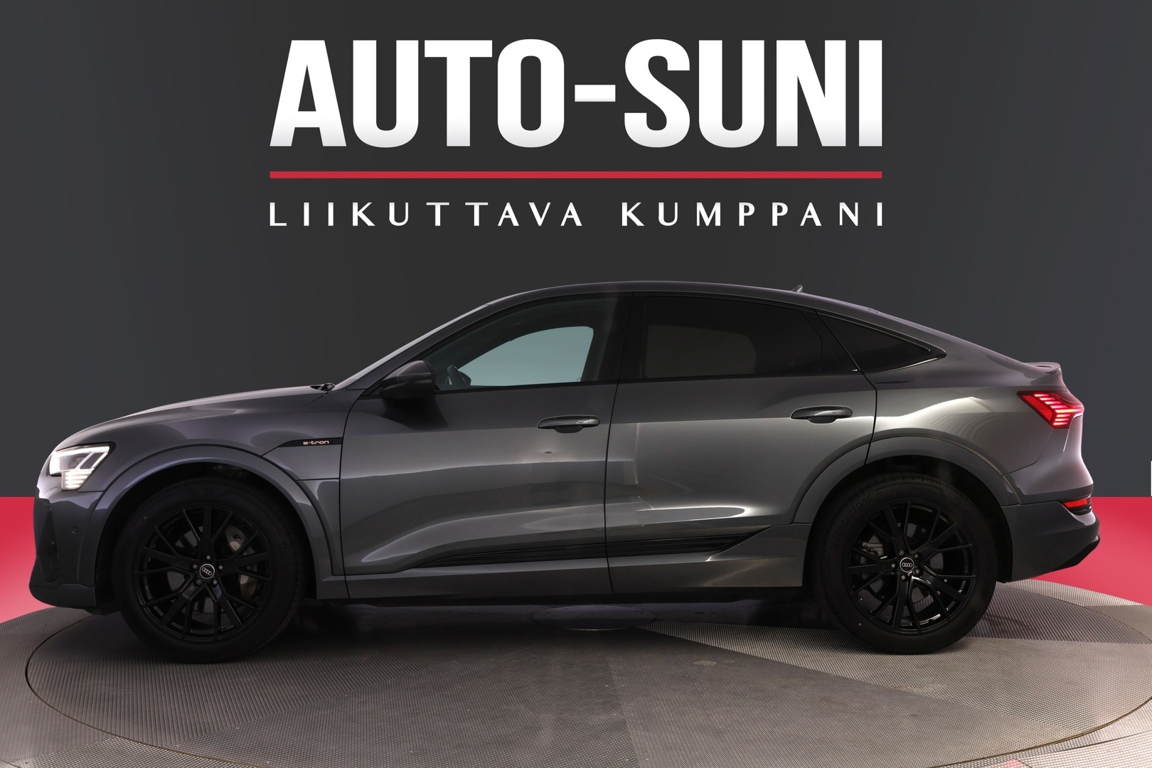 AUDI e-tron 2023